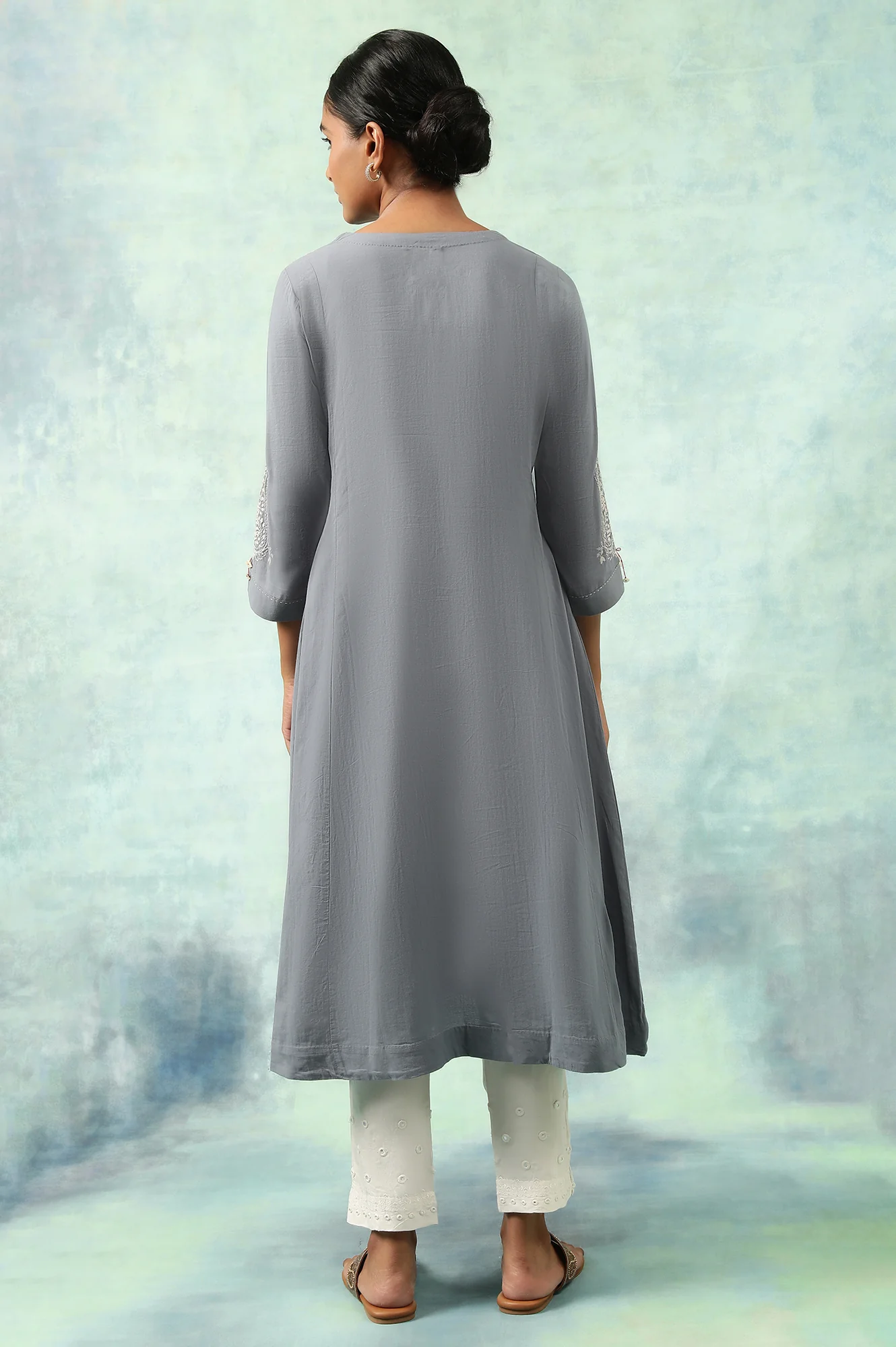 Blue Cotton Voile Chikankari kurta - Image 2