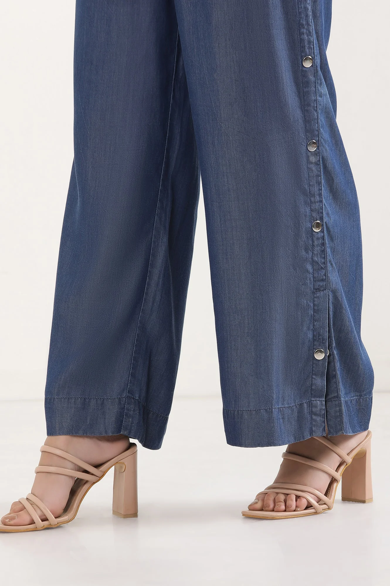 Blue Solid Wide Leg Denim Palazzo With Side Buttons - Image 8