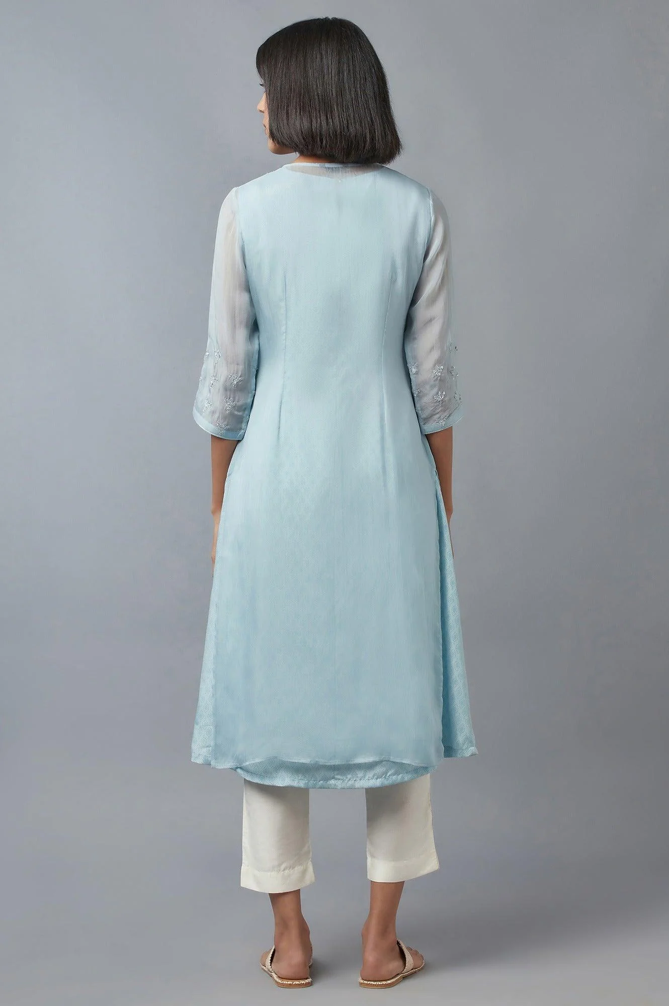 Blue Embroidered Gillet, kurta & Pants Set - Image 2