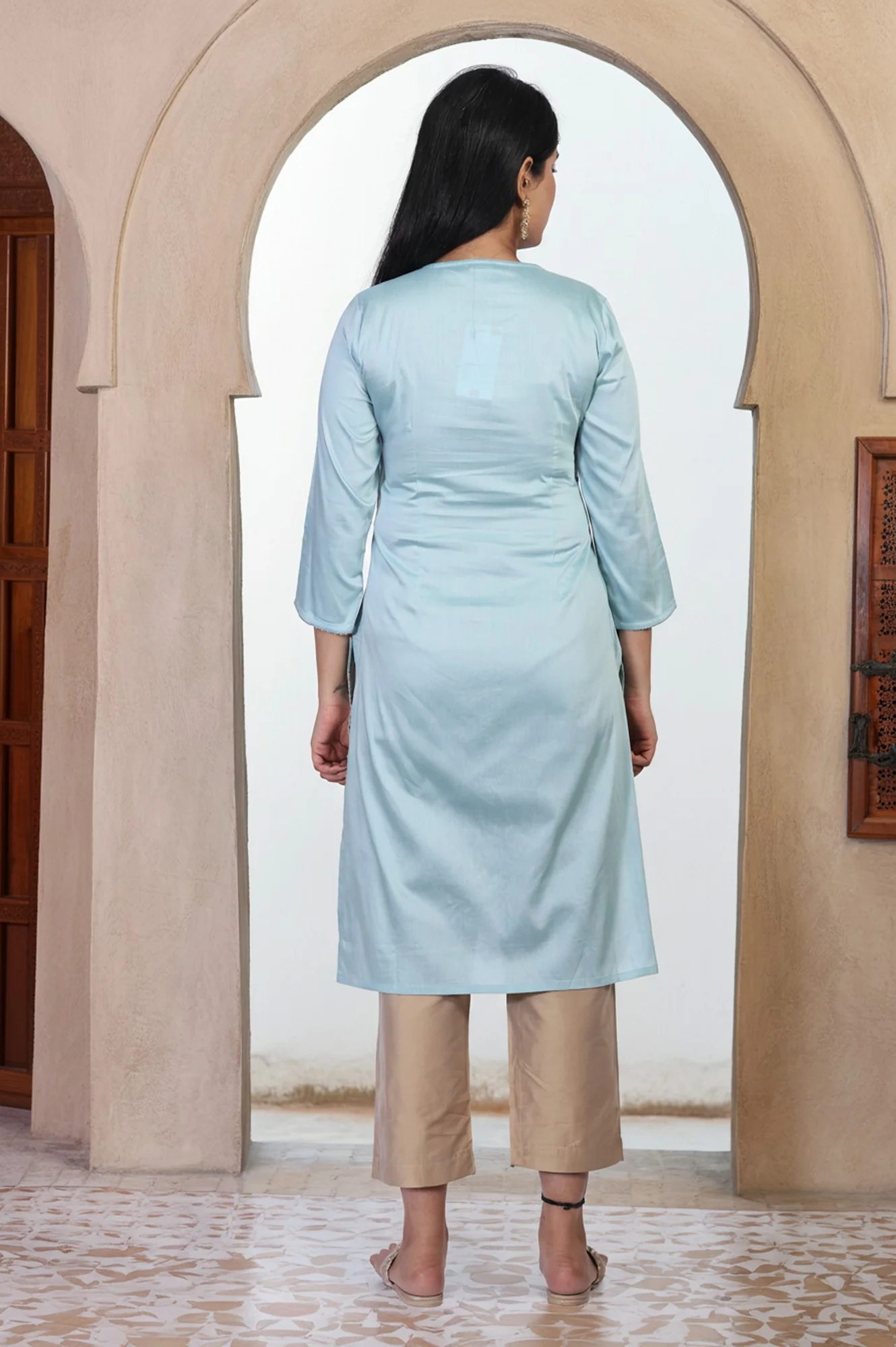 Blue Embroidered Straight Rayon Kurta - Image 5