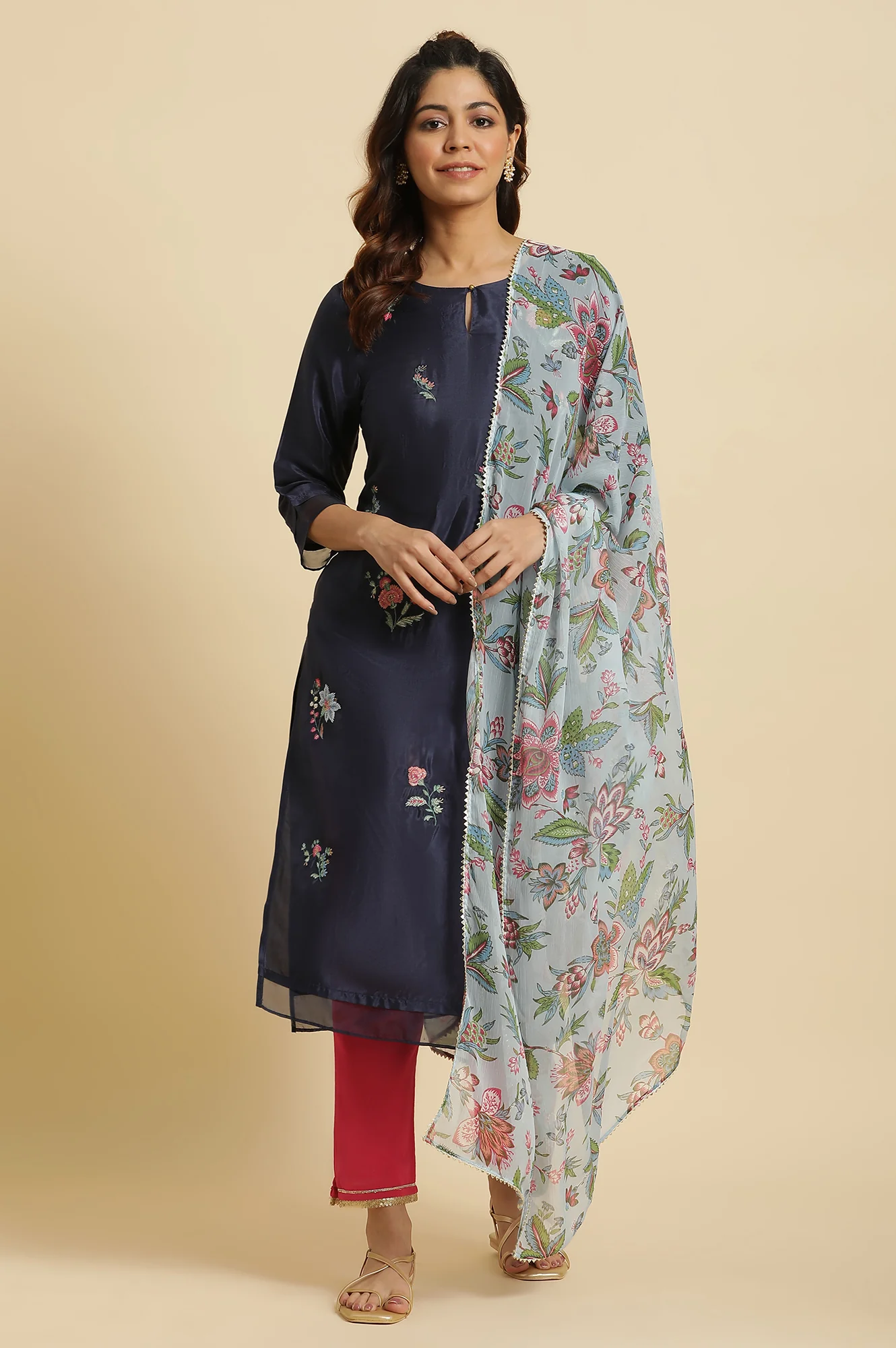 Blue Floral Printed Chiffon Dupatta - Image 2