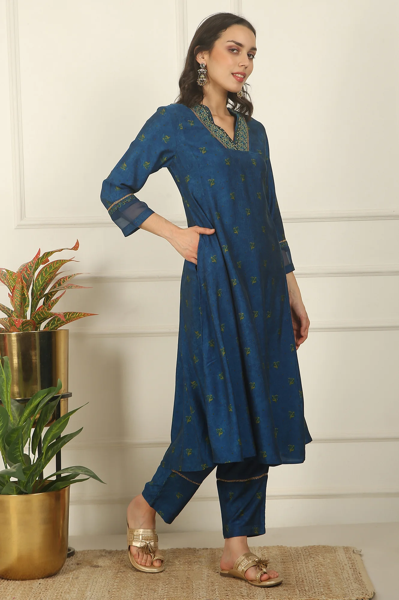 Blue Floral Printed Embroidered Flared Kurta, Pants and Dupatta Set - Image 7