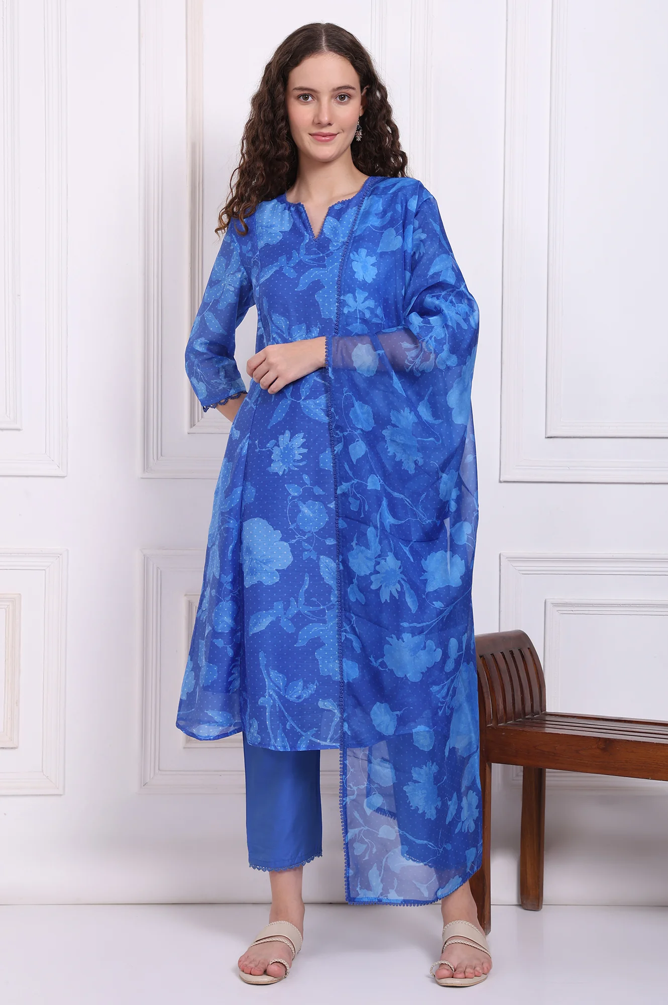 Blue Floral Printed Lace Flared Kurta, Pants and Dupatta Set - Image 2