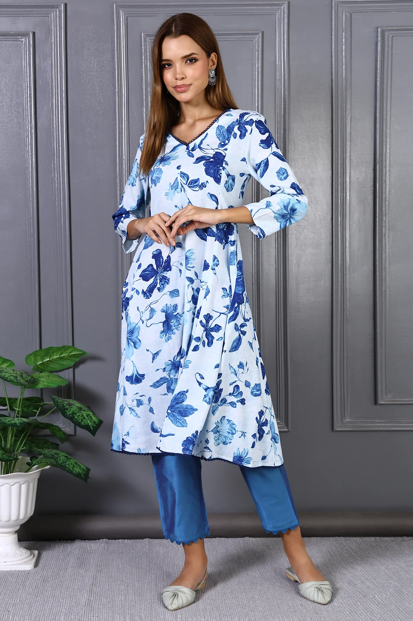 Blue Floral Printed Lace Rayon Flared Kurta - Image 2