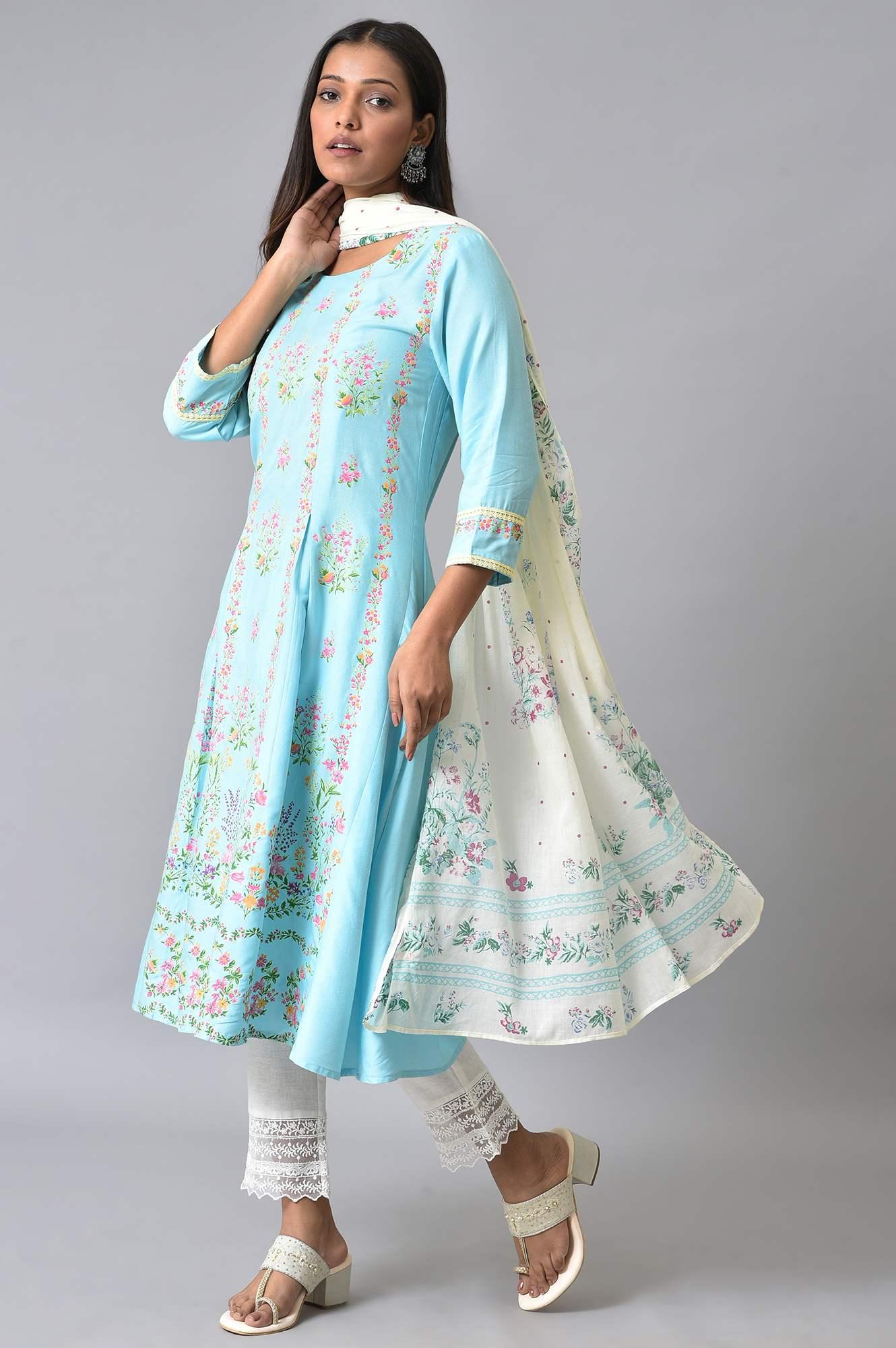 Blue Floral Printed Pleated kurta Set - Image 3
