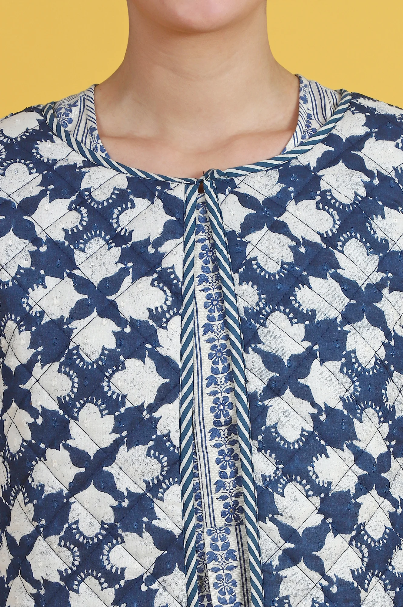 Blue Floral Printed Pure Cotton Straight Jacket - Image 3