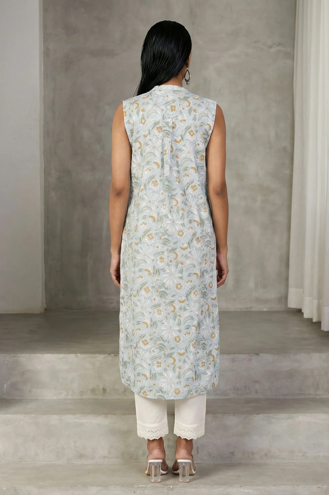 Blue Floral Printed Pure Cotton Straight Kurta - Image 5