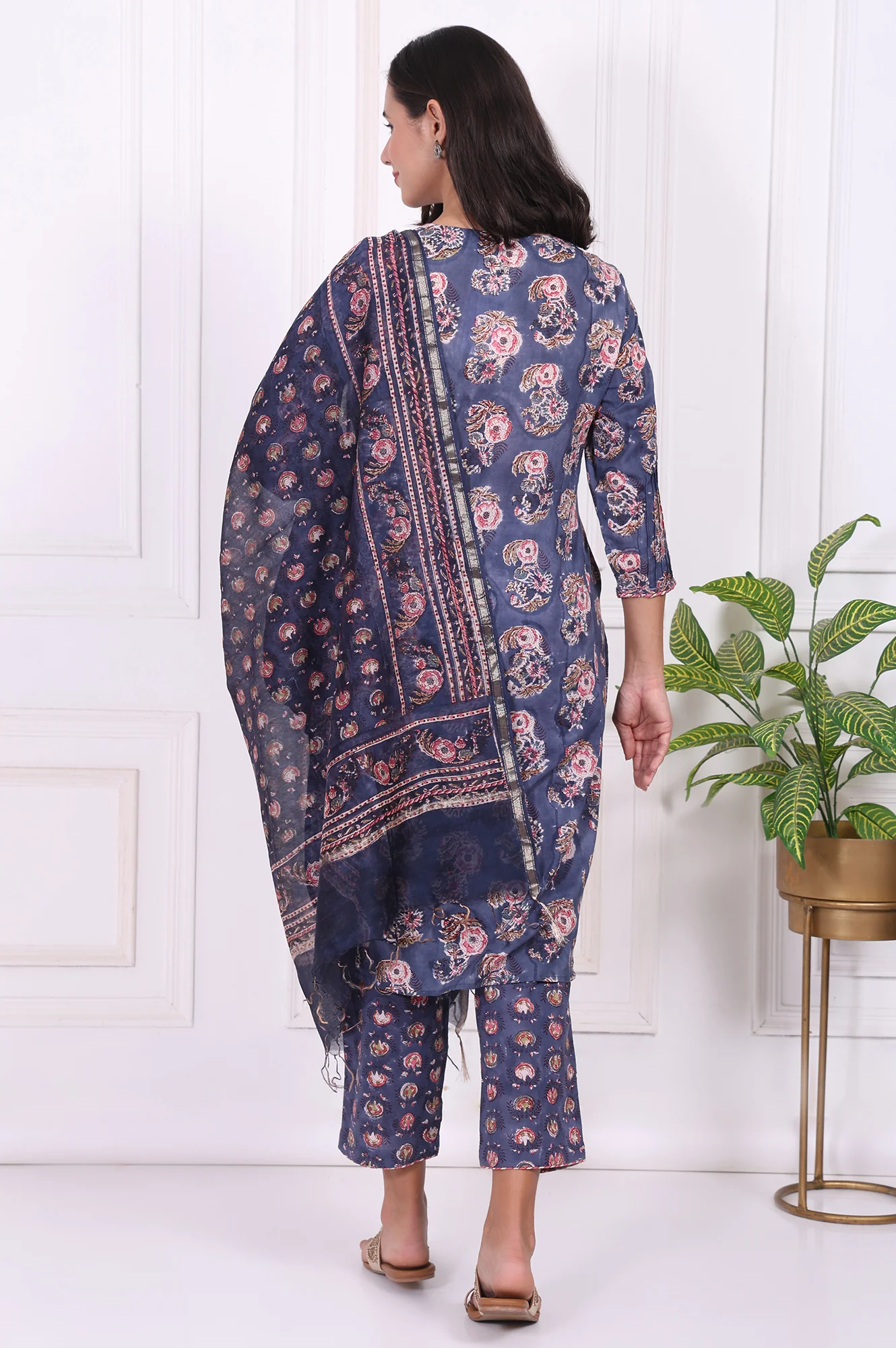 Blue Floral Printed Pure Cotton Straight Kurta, Pants and Dupatta Set - Image 5