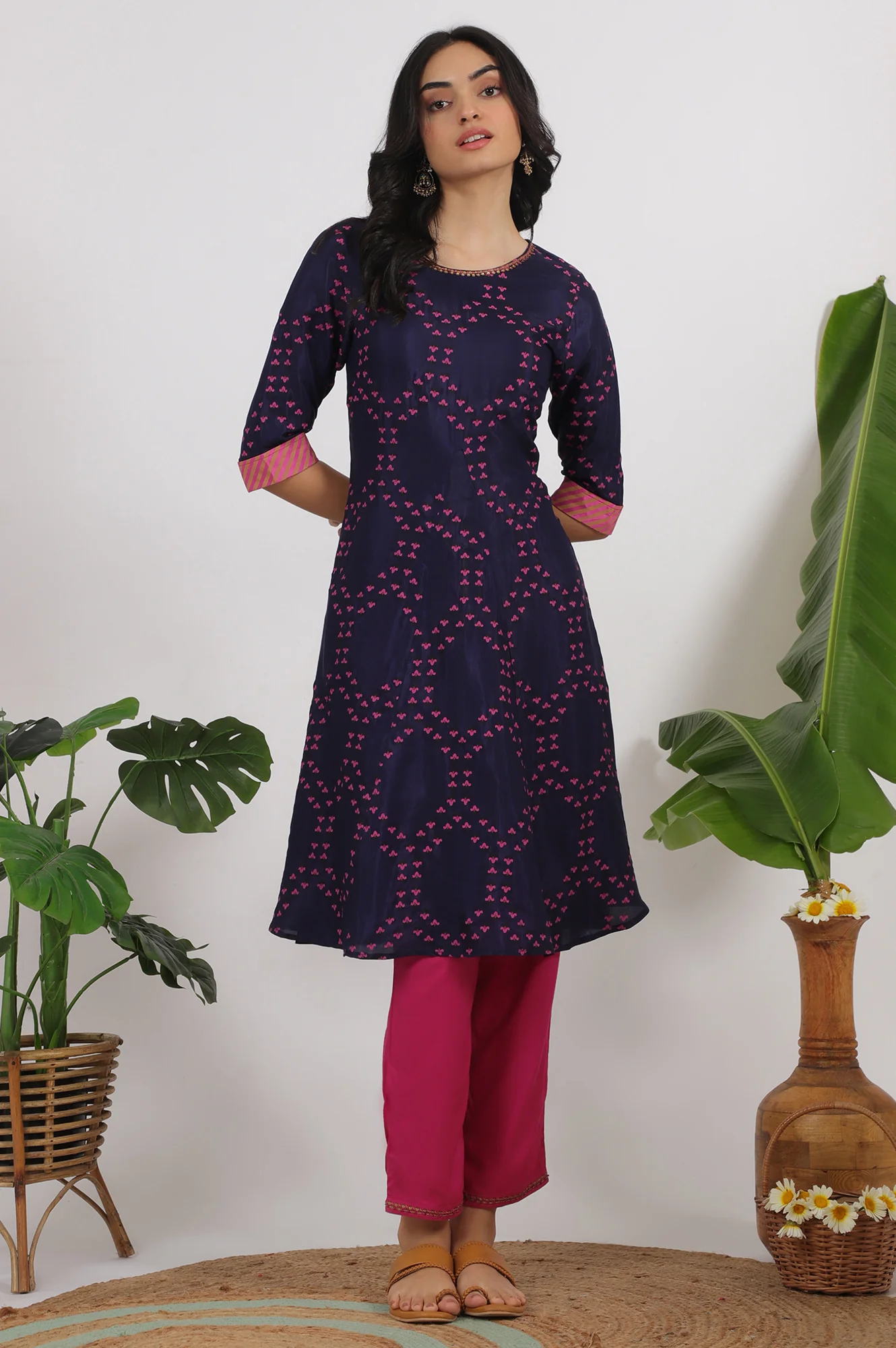 Blue Floral Printed Straight Shantung Kurta and Pants Set - Image 3