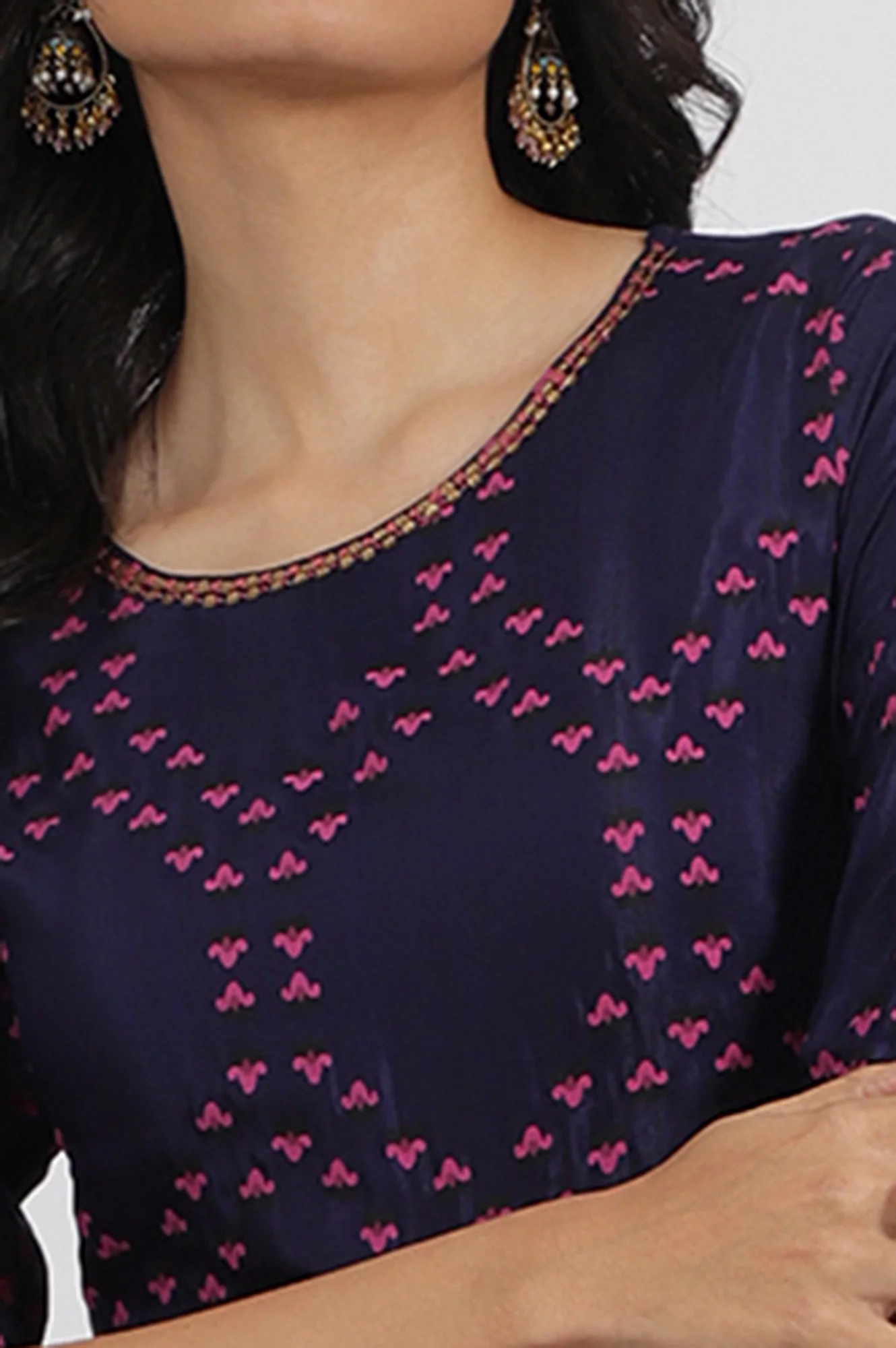 Blue Floral Printed Straight Shantung Kurta - Image 2
