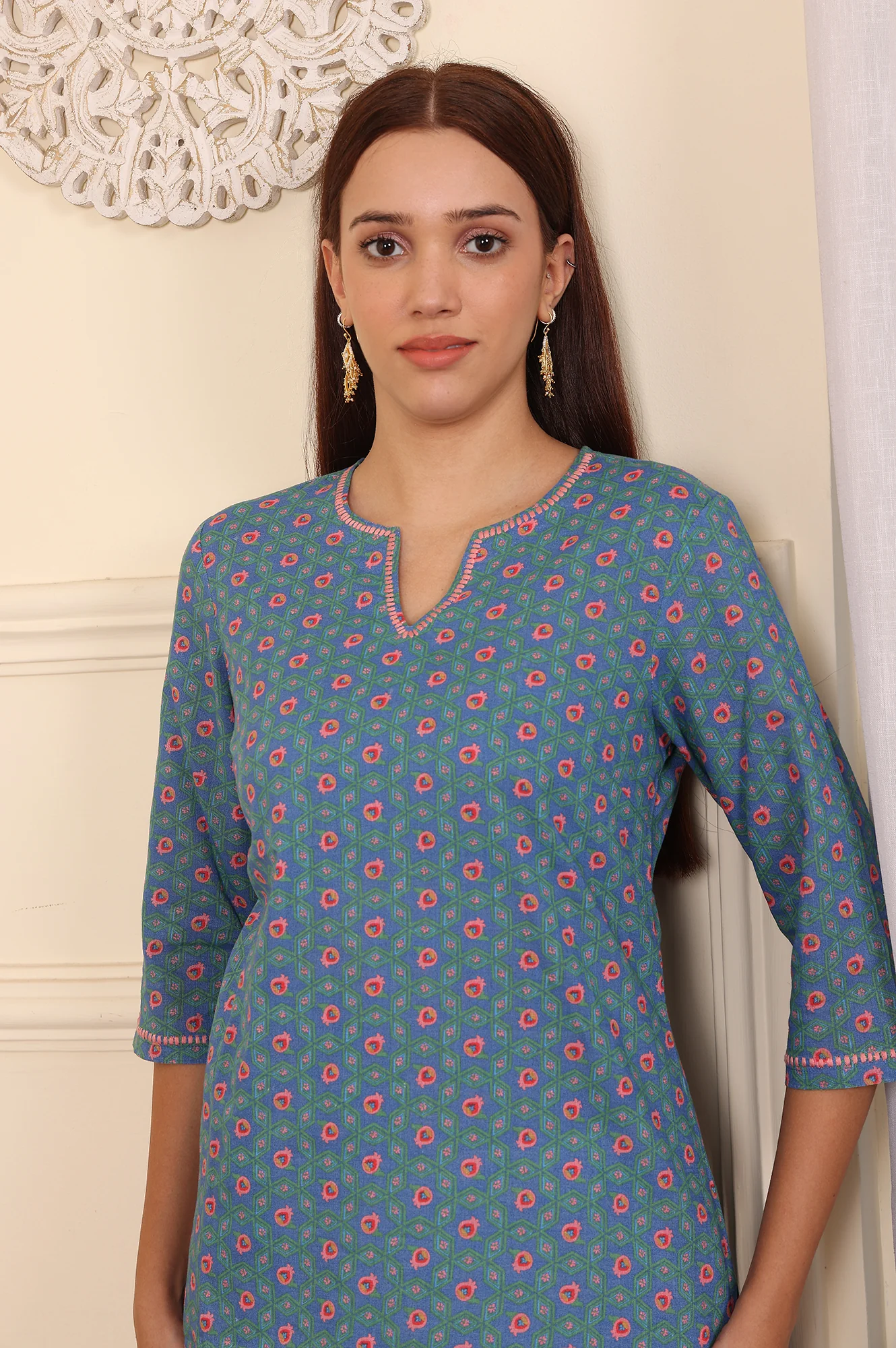 Blue Geometric Thread Work Straight Cotton Kurta