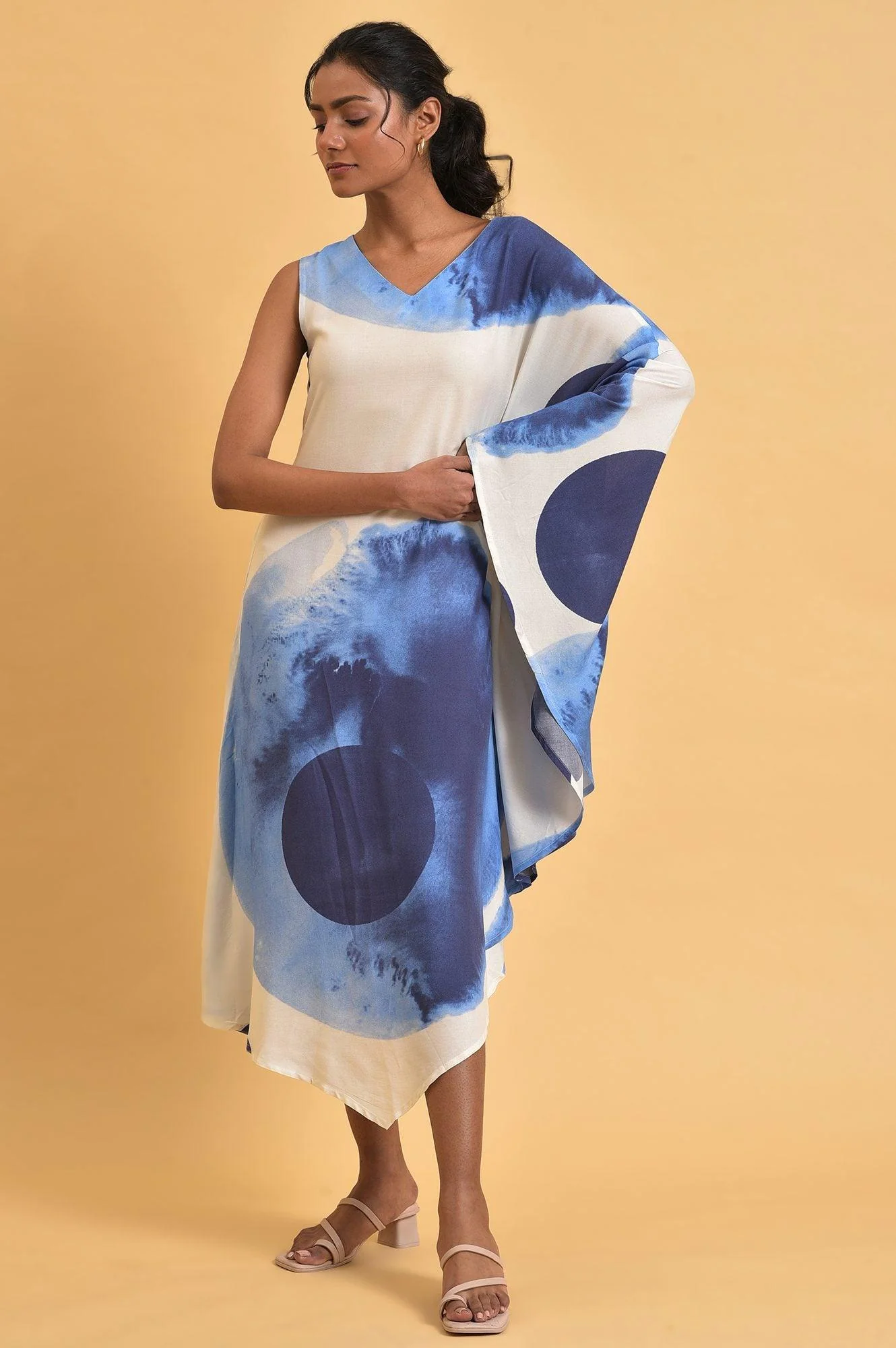 Blue One-Sided Sleeve Kaftan Dress - Image 7