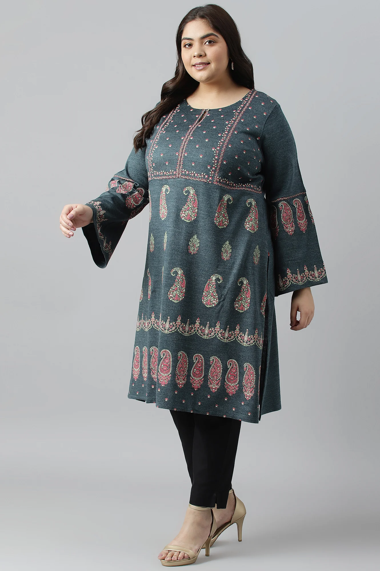 Blue Paisley Printed Knitted Plus Size Winter kurta - Image 3