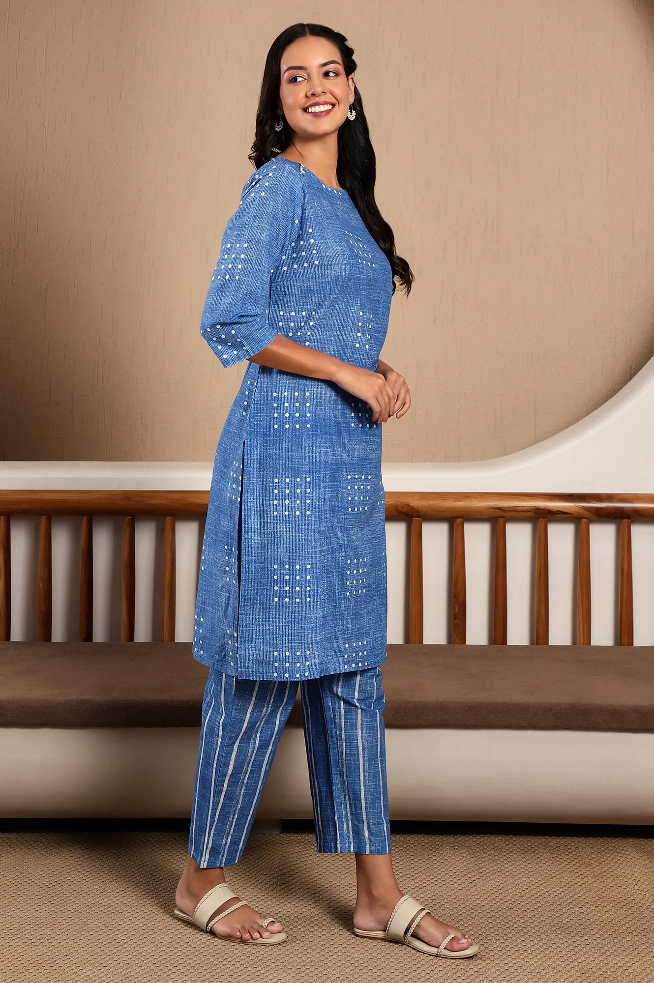 Blue Polka Dot Printed Pure Cotton Straight Kurta and Pants Co-ord Set - Image 7