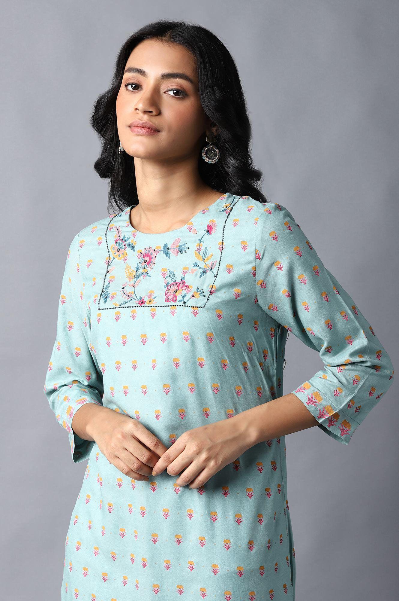 Blue Printed kurta With Thread Embroidery - Image 5
