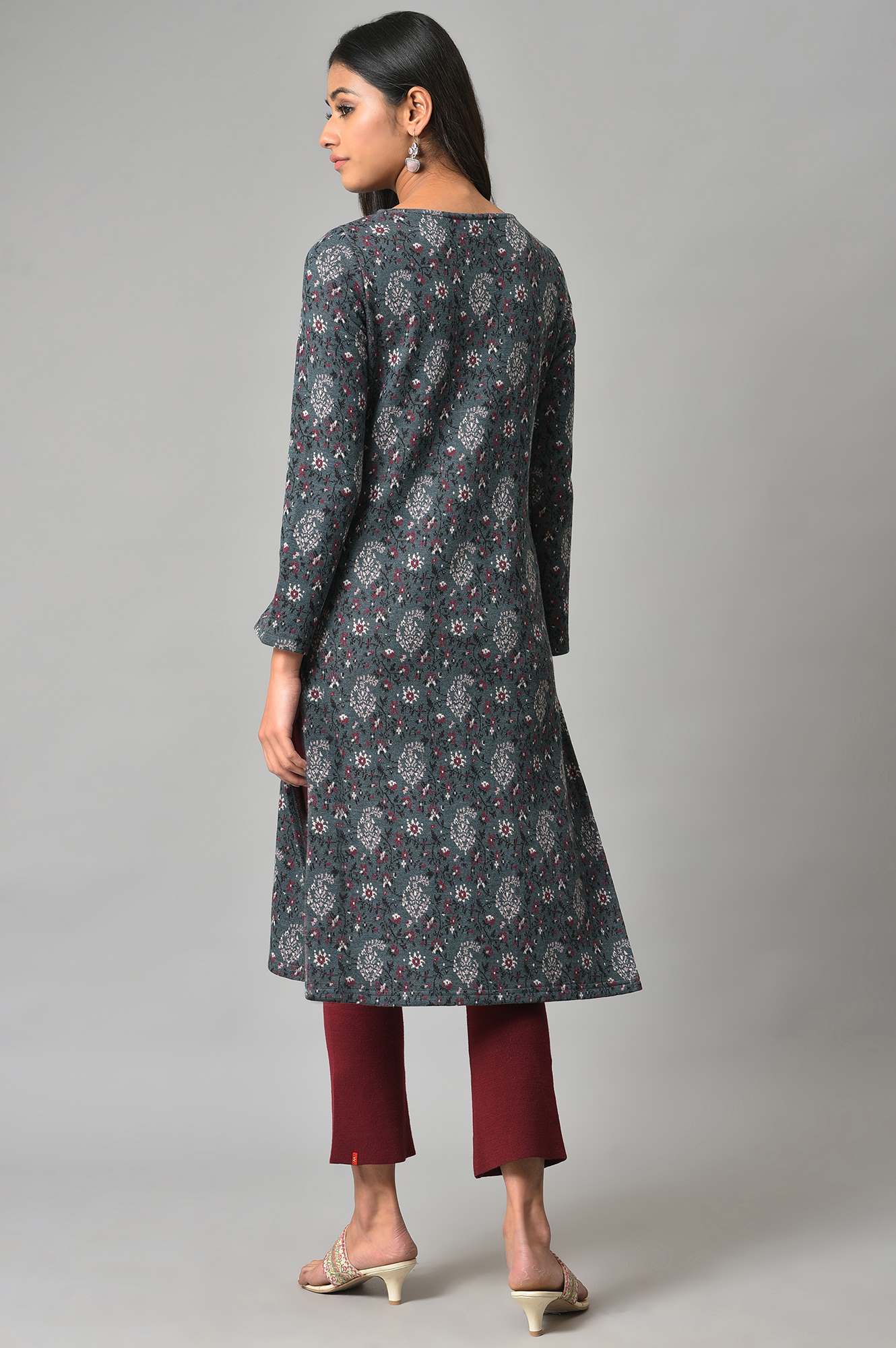 Blue Printed Winter kurta With Embroidery - Image 2