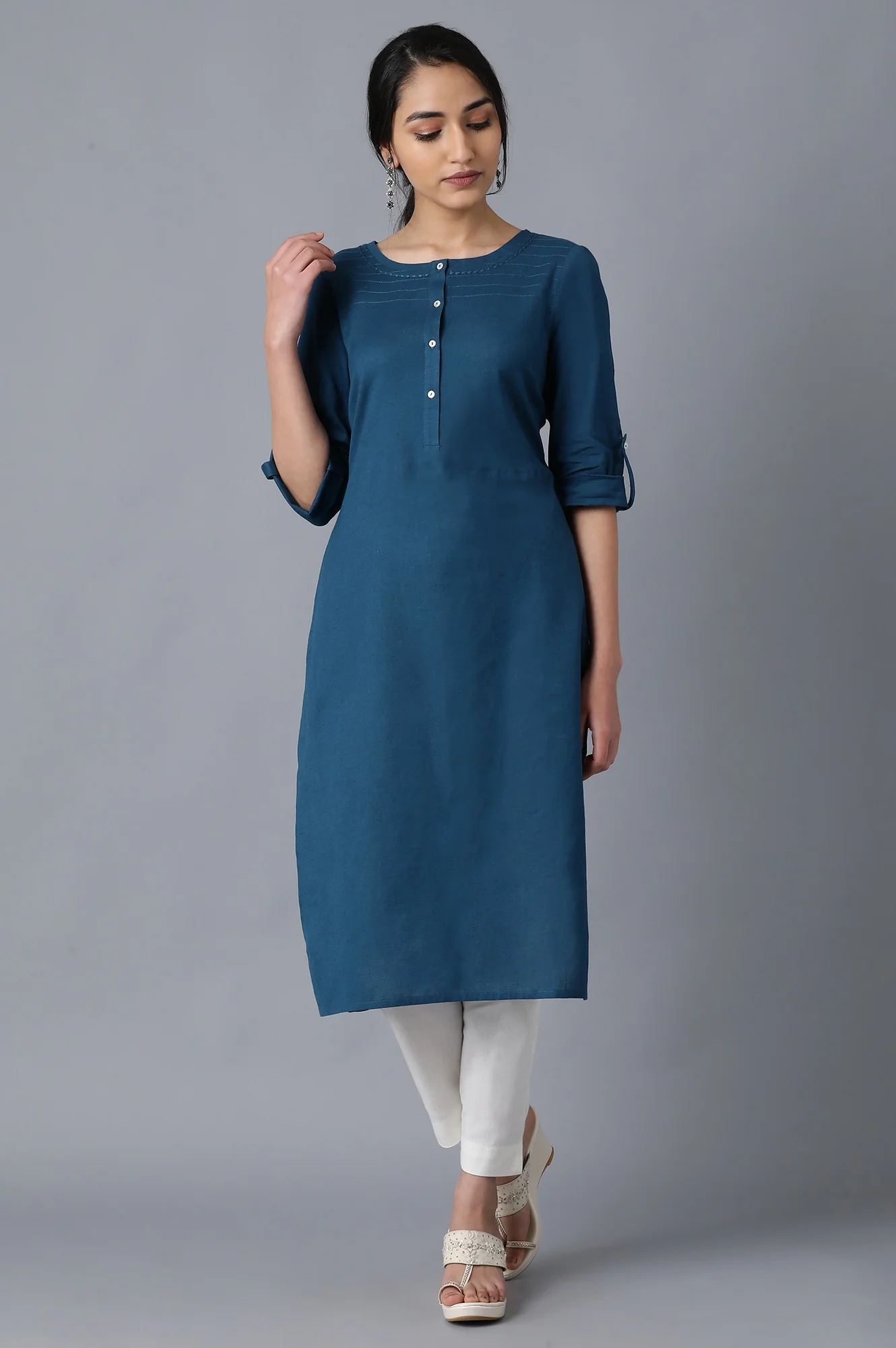 Blue Round Neck Solid kurta