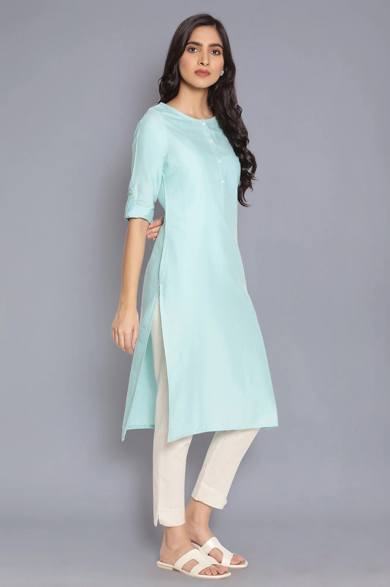 Blue Round Neck Solid kurta - Image 4