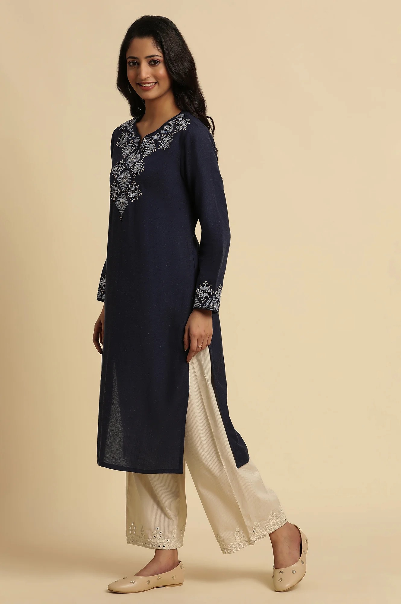 Blue Thread Embroidered Straight Kurta - Image 3