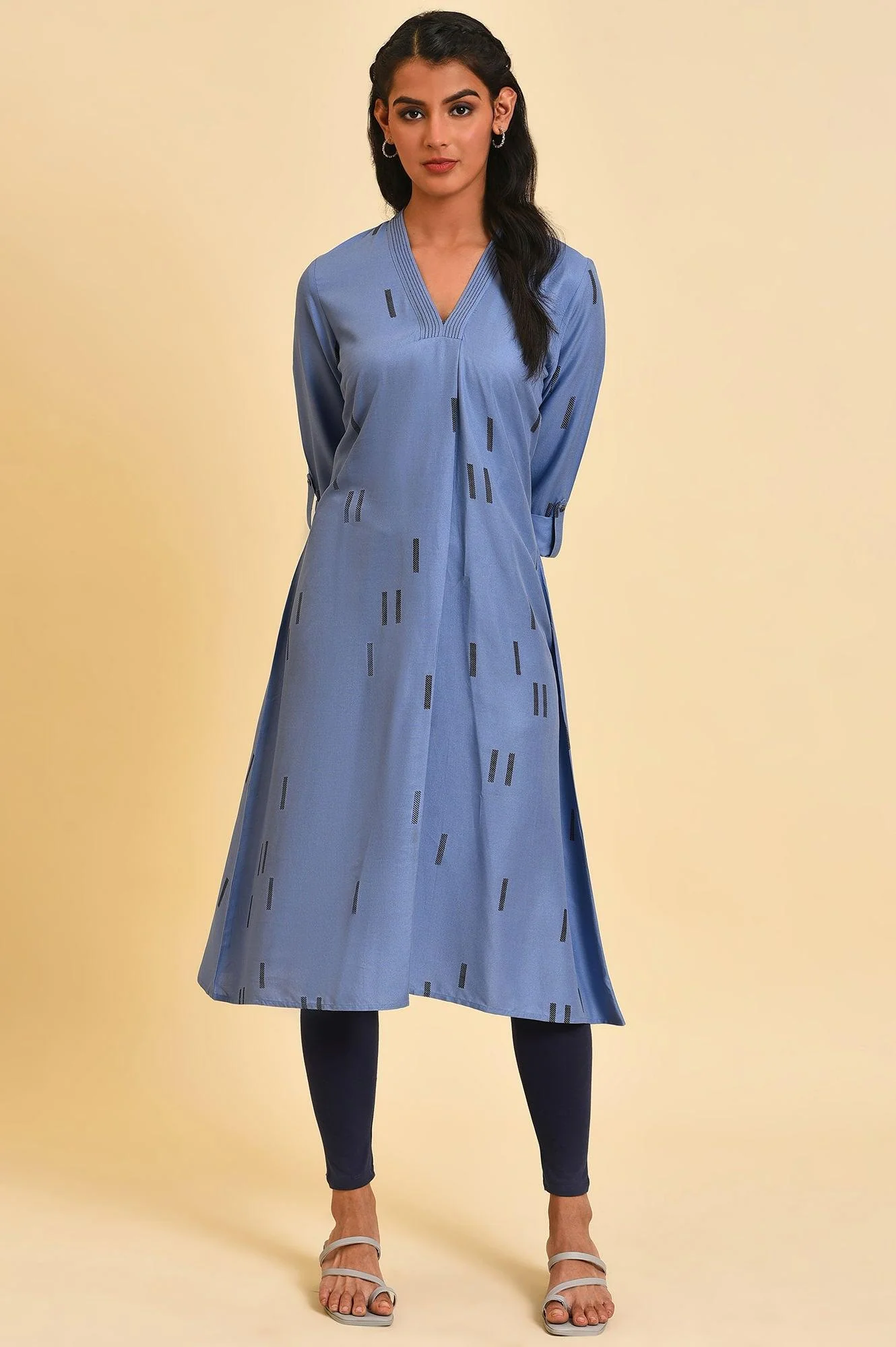Blue V-Neck Summer Cotton Kurta - Image 6