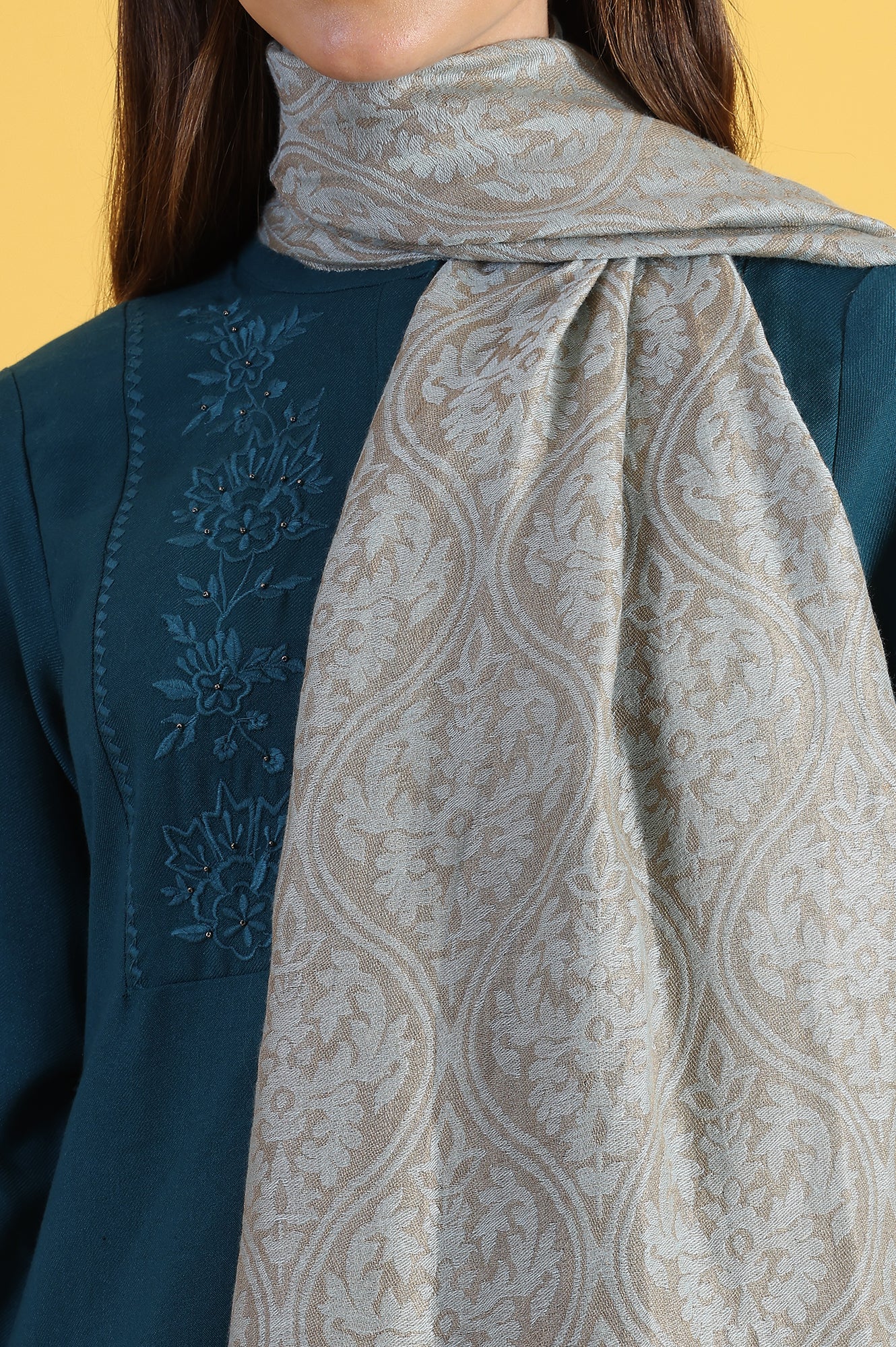 Blue Yarn Dyed Acrylic Shawls & Stole - Image 4