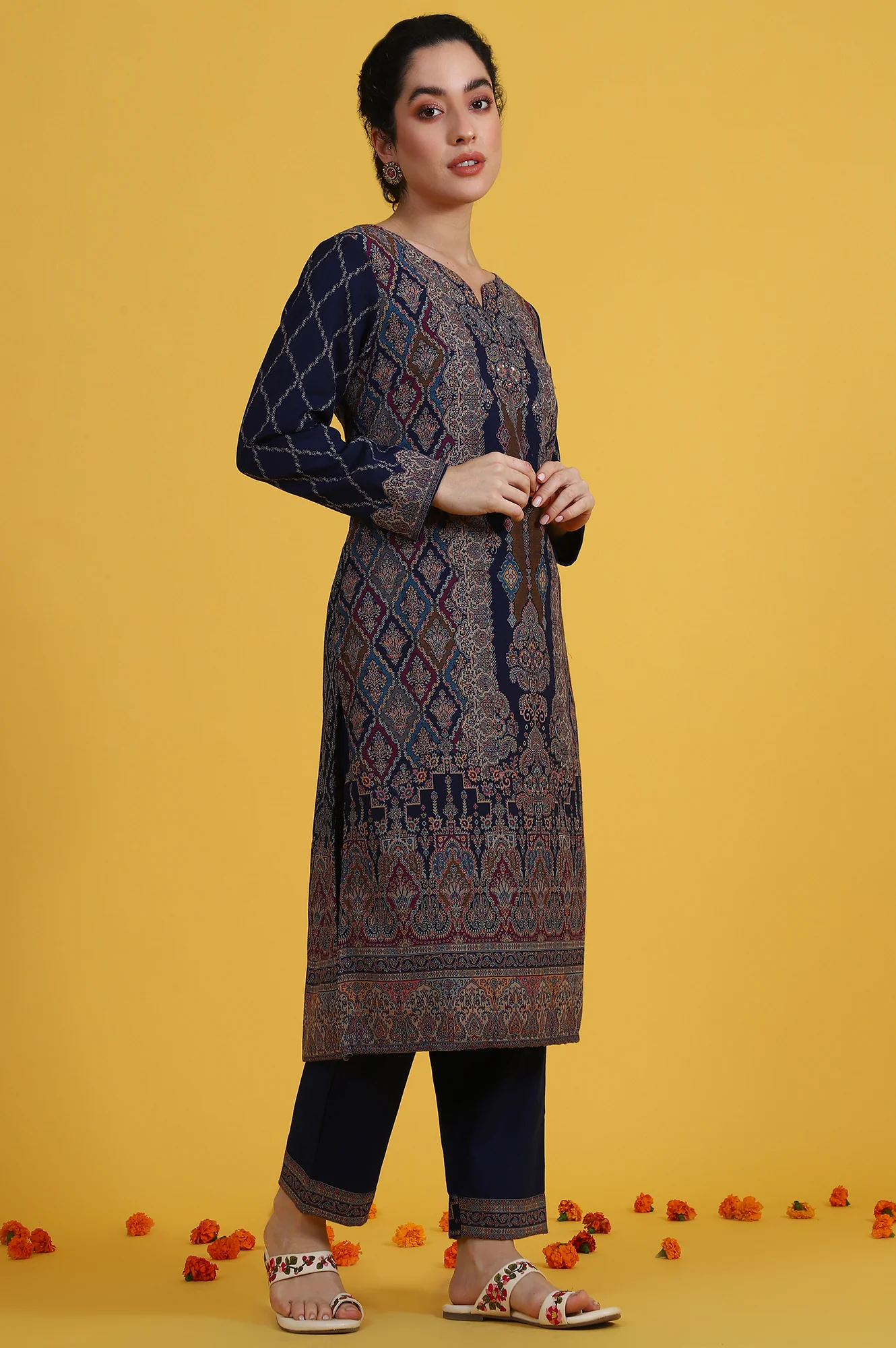 Blue Yarn Dyed Sequins Straight Kurta & Straight pant with Dupatta Set - Image 6