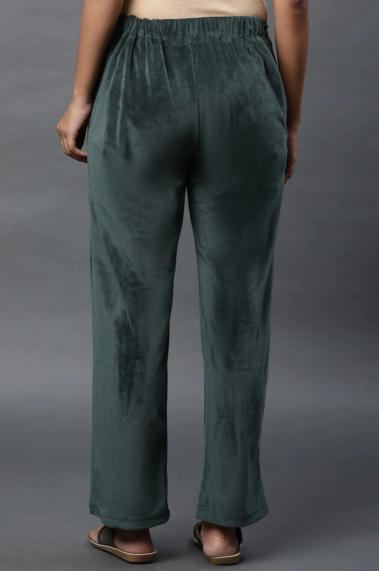 Green Solid Straight Fit Velvet Pants With Elasticated Waist - Image 3