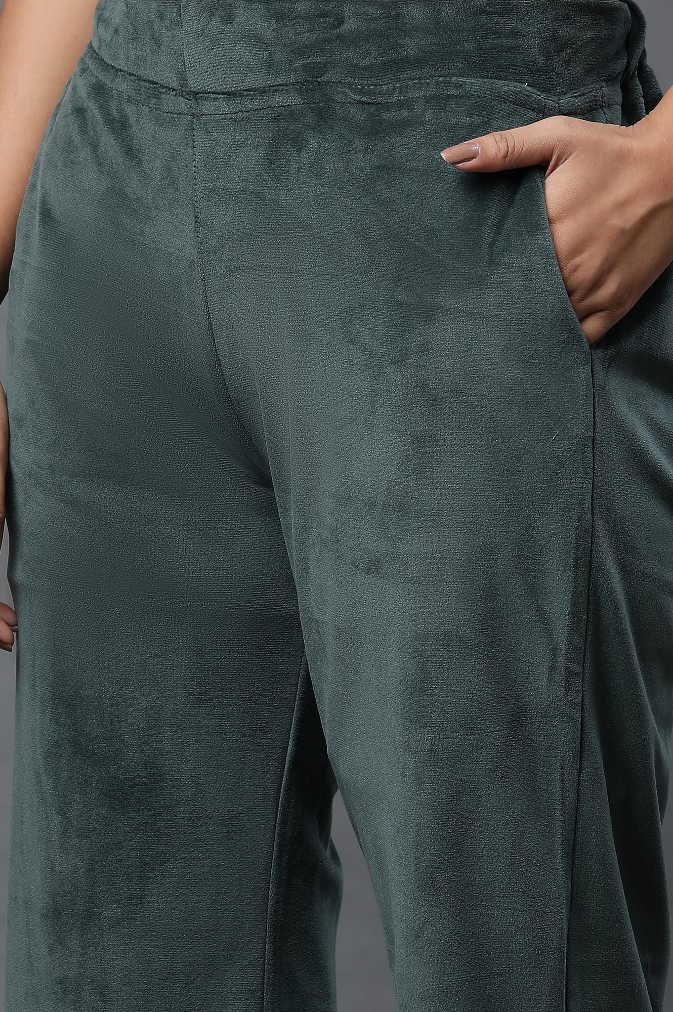 Green Solid Straight Fit Velvet Pants With Elasticated Waist - Image 7