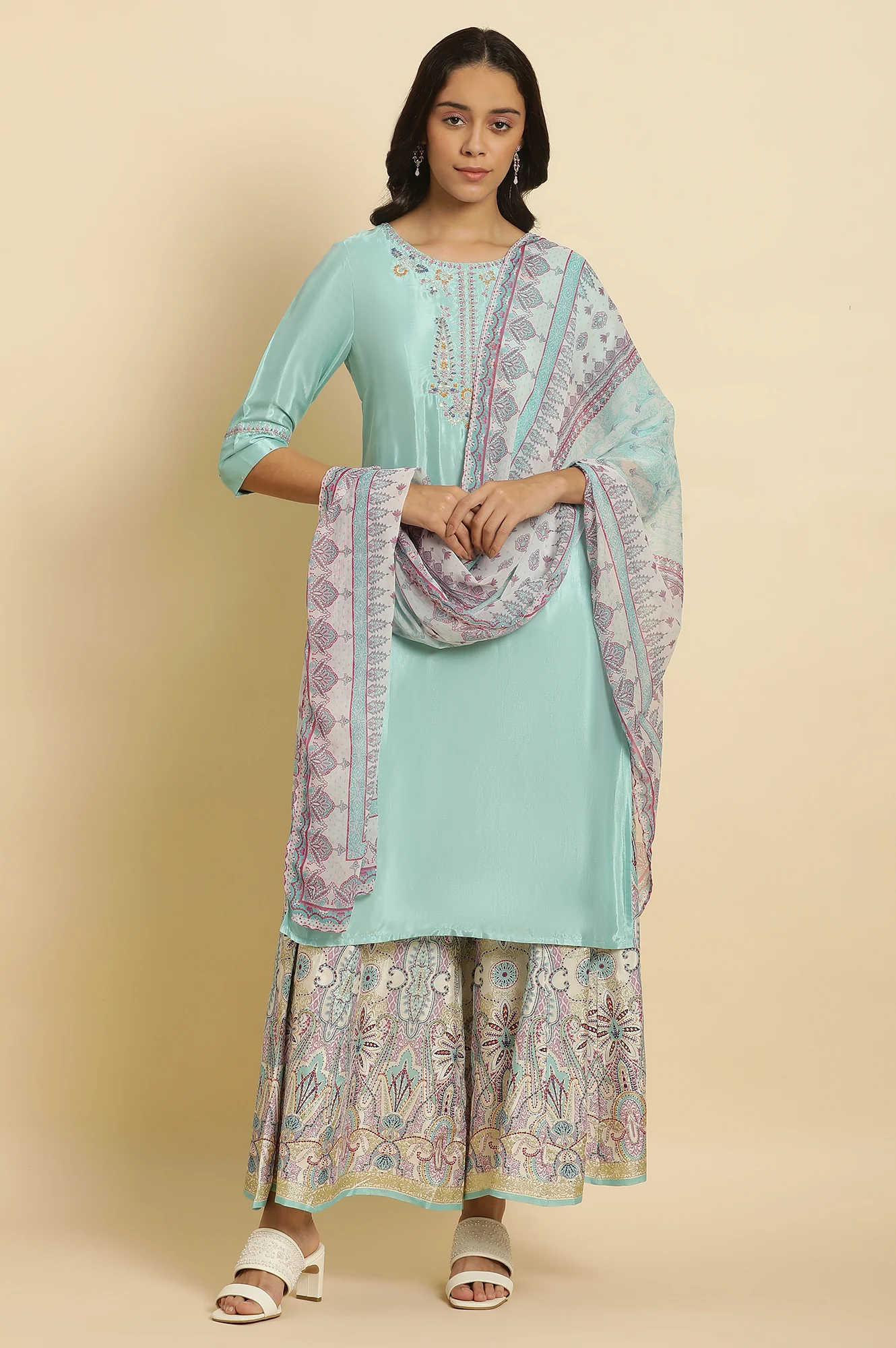 Bright Blue Embroidered Kurta - Image 2