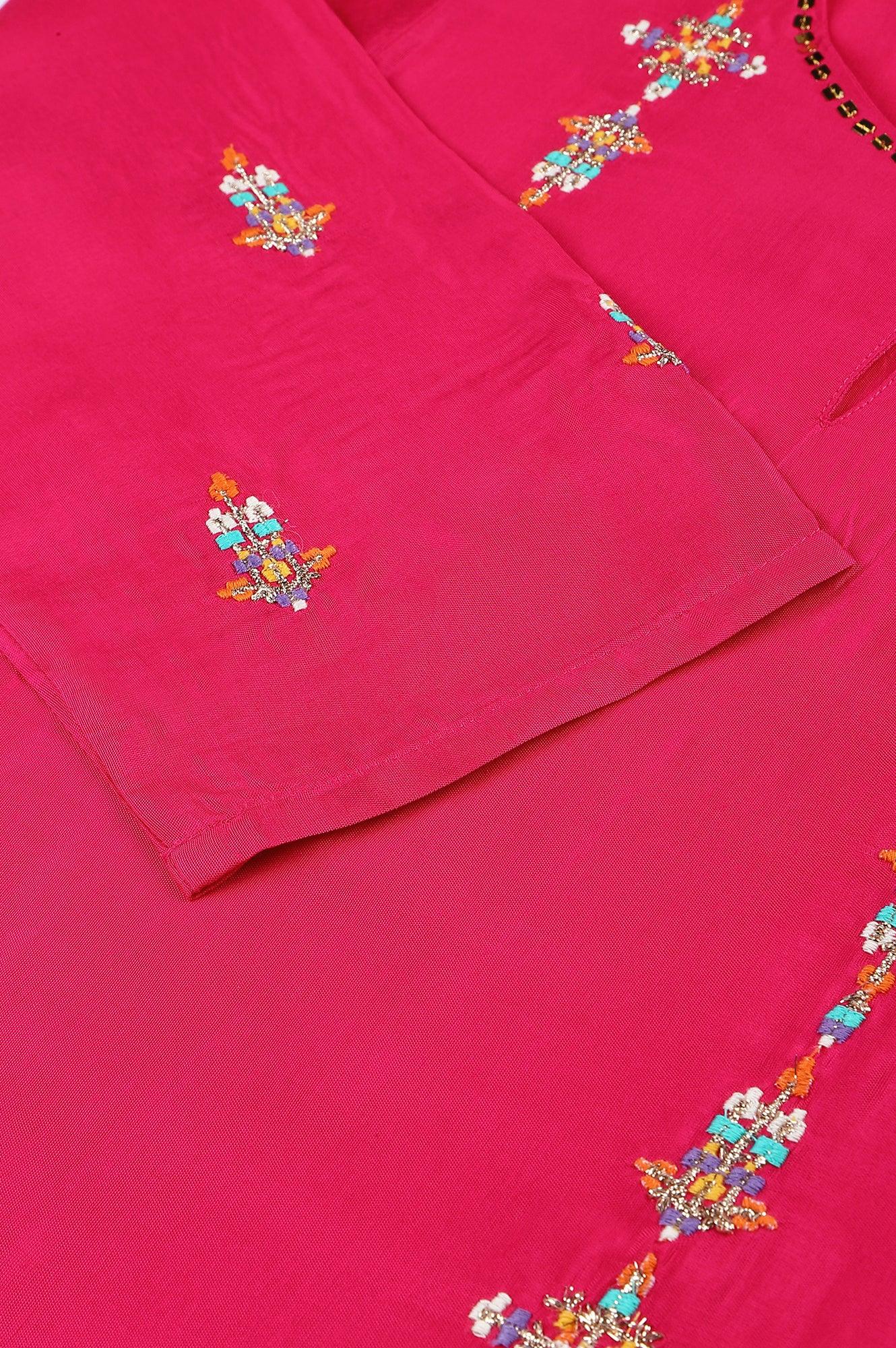 Bright Multicoloured Embroidered kurta With Front Slits - Image 7