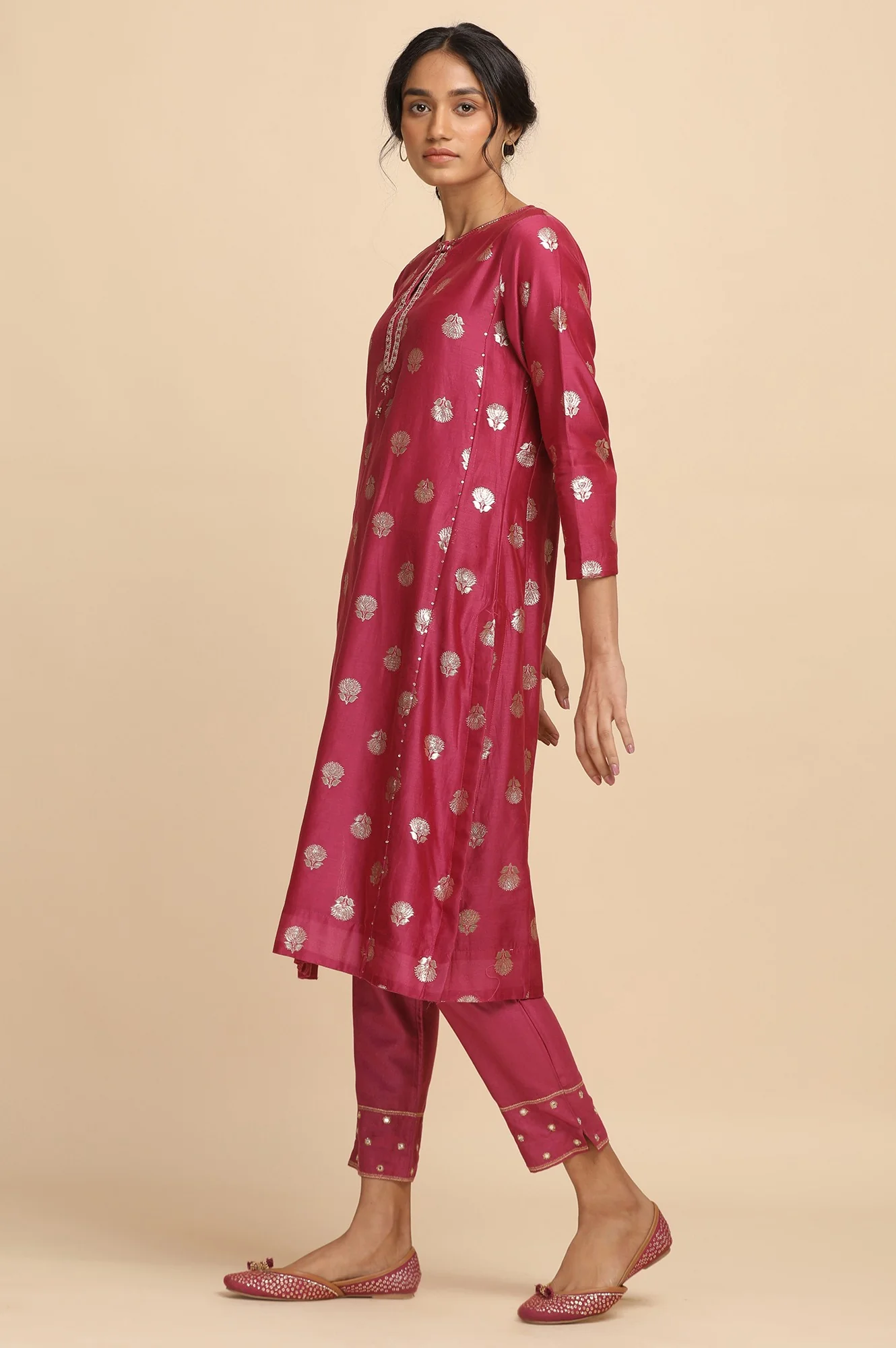 Bright Pink Jacquard kurta in Cotton Silk - Image 9