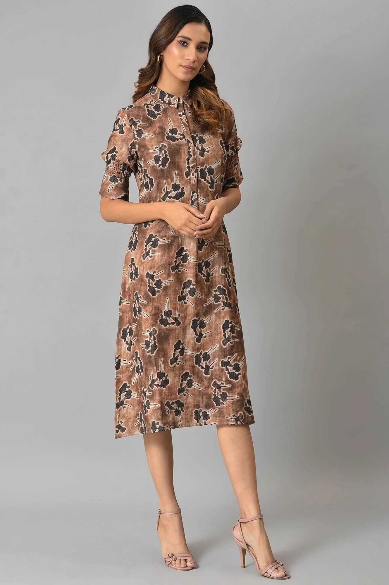 Brown Floral Printed Vaccy Dress - Image 4