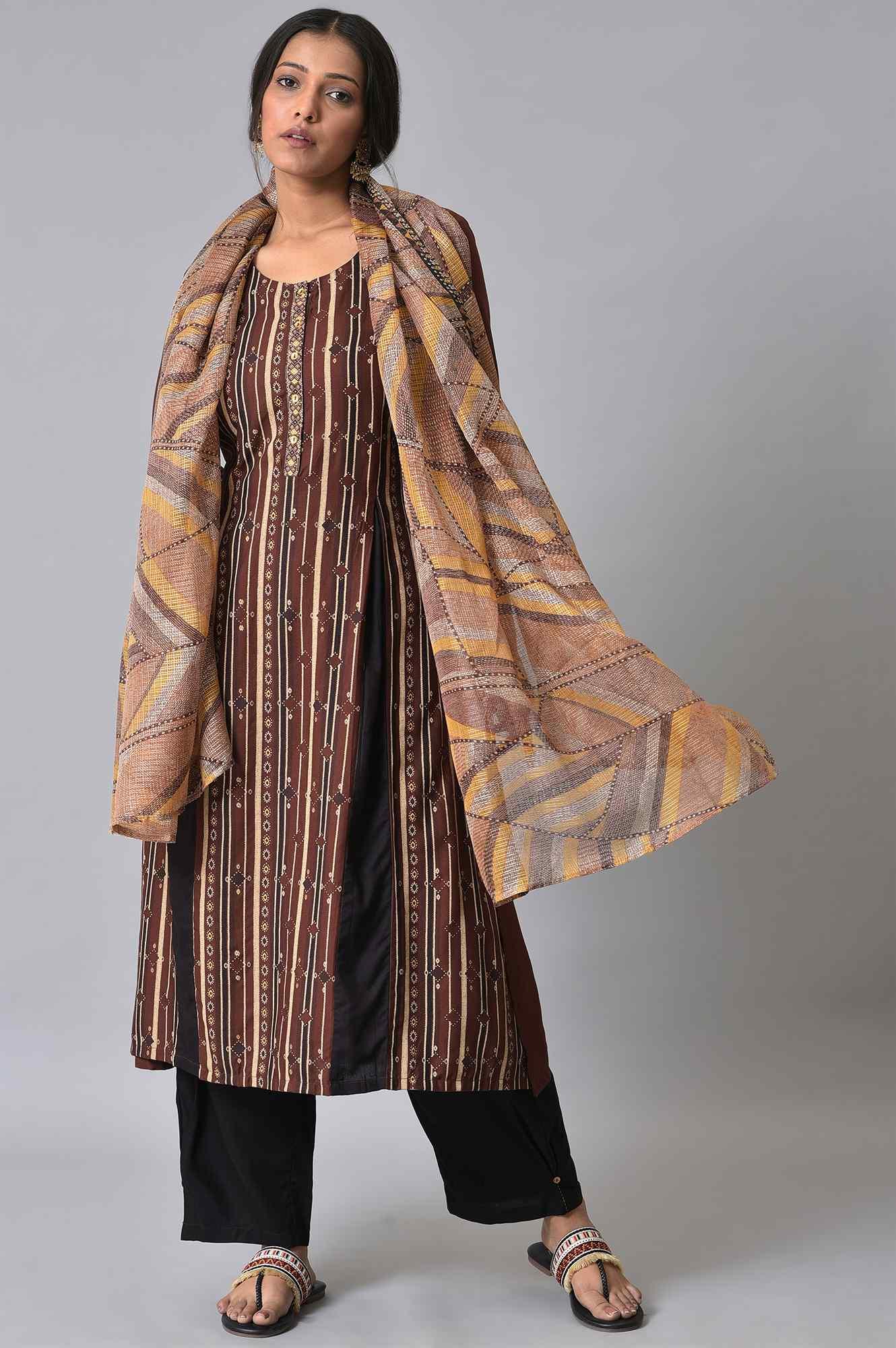 Brown Stripe Print kurta Set - Image 10