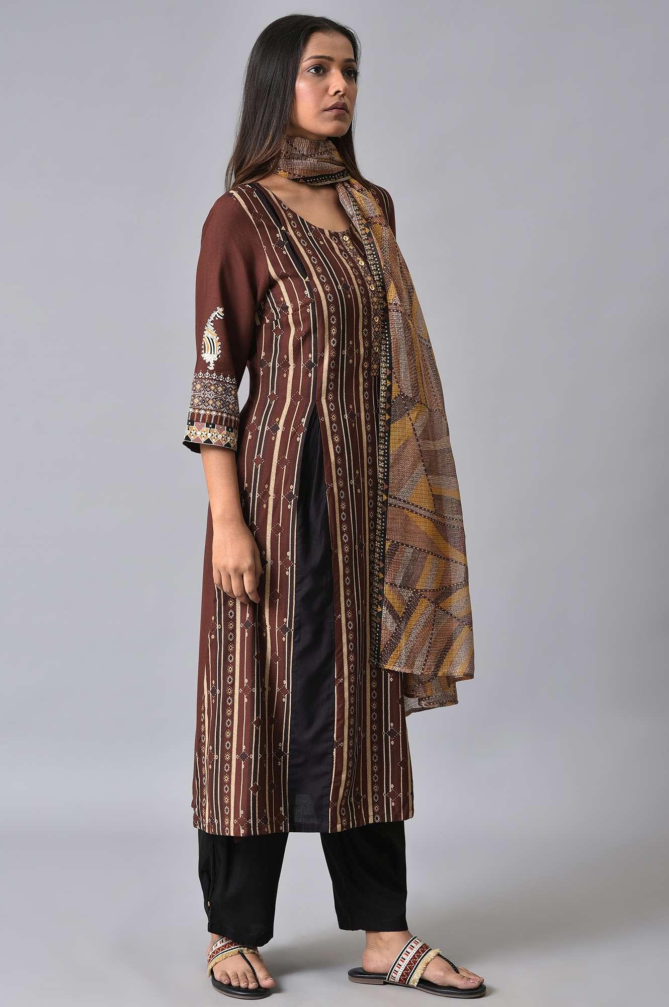 Brown Stripe Print kurta Set - Image 4
