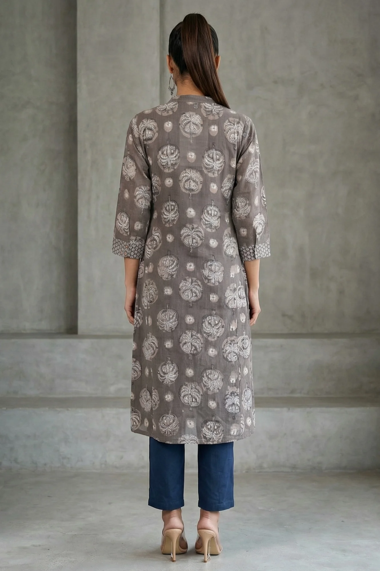 Clay Grey Botanical Block Printed Pure Cotton Straight Kurta - Image 4