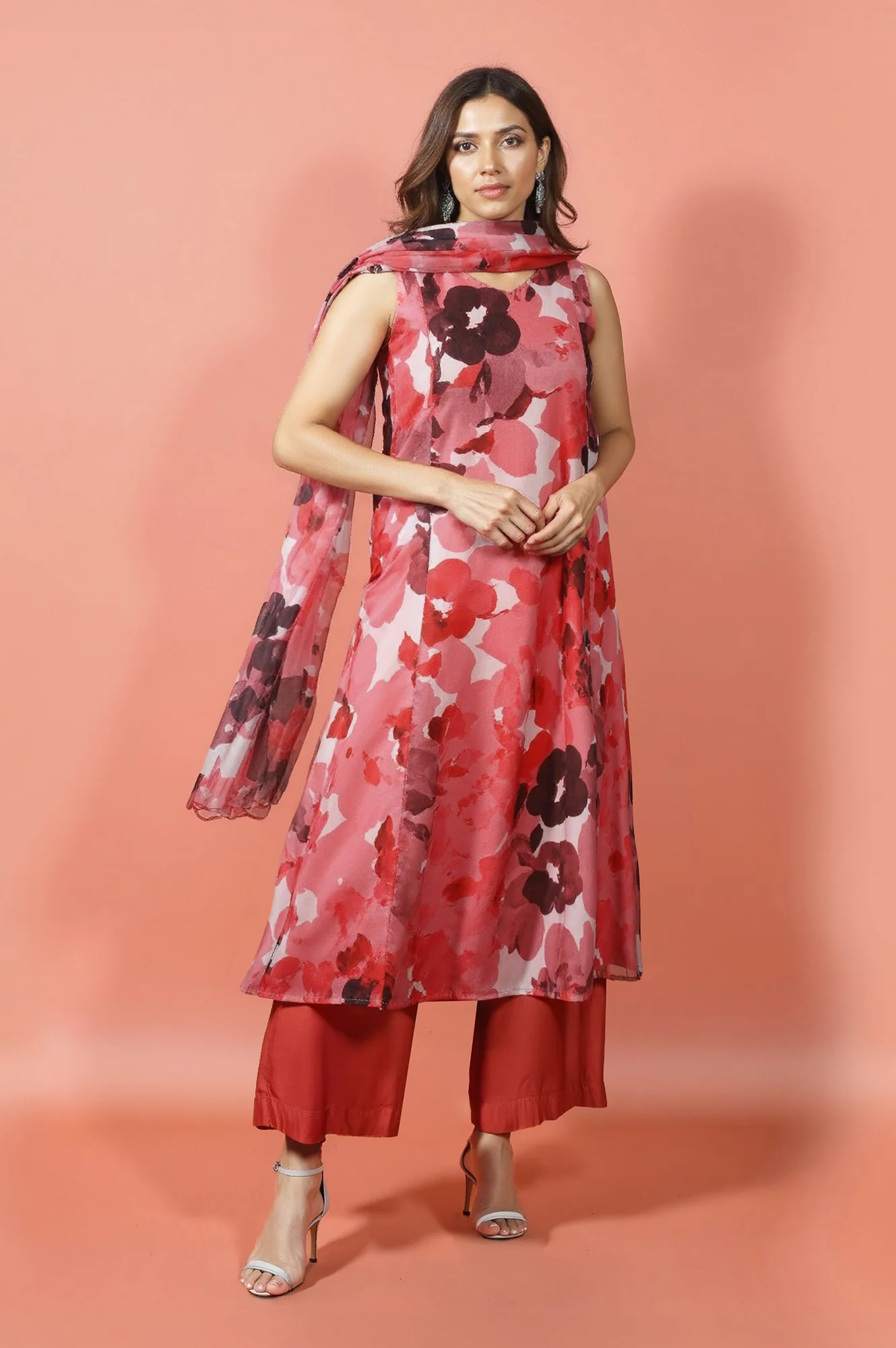 Crimson Red Bold Floral Printed Organza Sleeveless Flared Kurta, Pants and Dupatta Set - Image 3