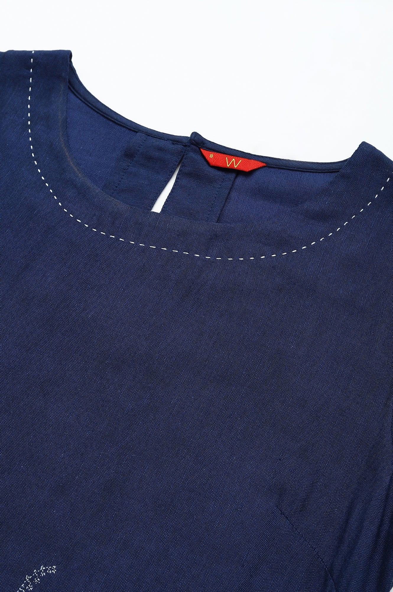 Dark Blue Floral kurta With Kantha Details - Image 2