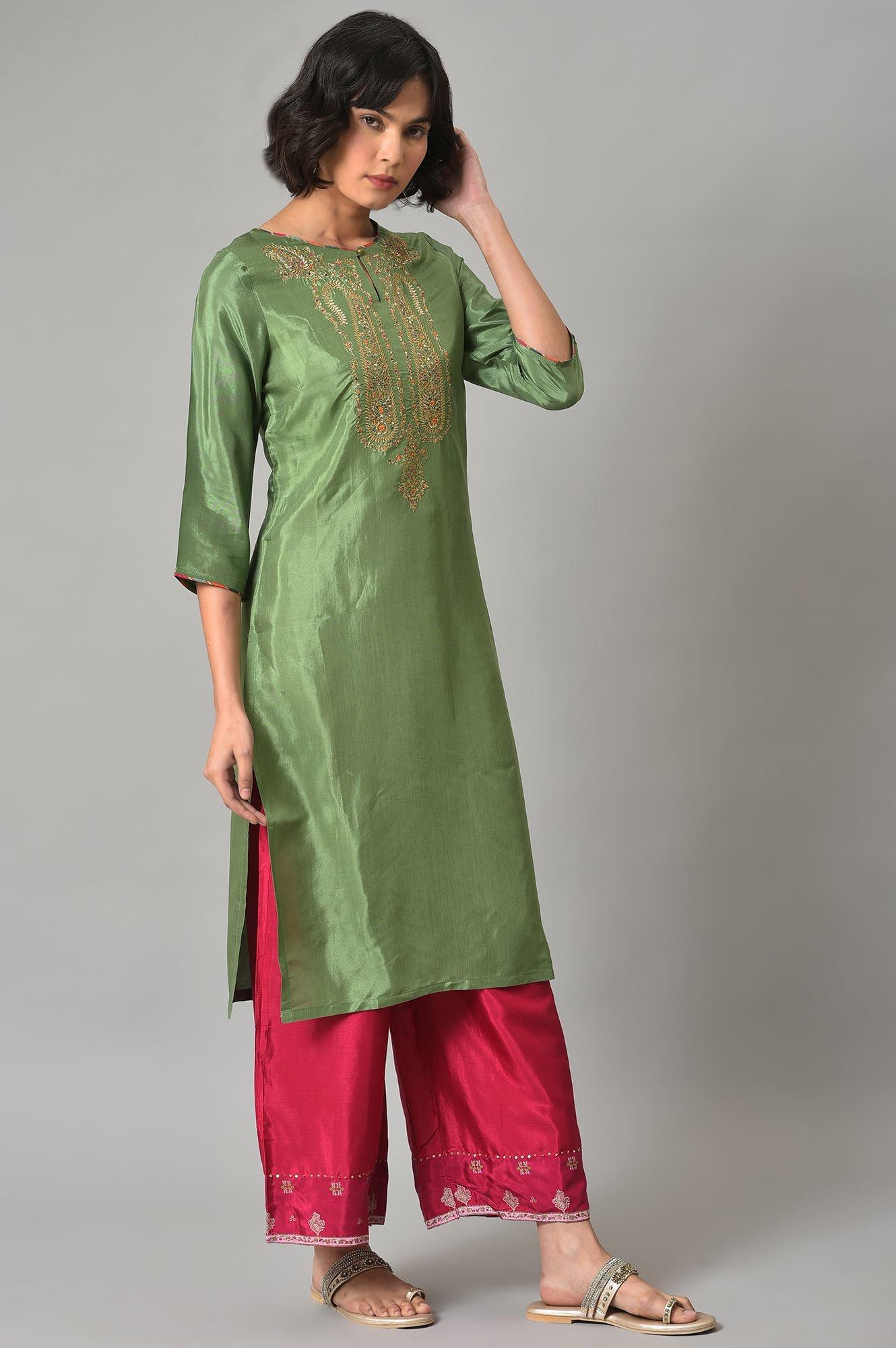 Dark Green Embroidered Festive kurta With Pink Parallel Pants - Image 4