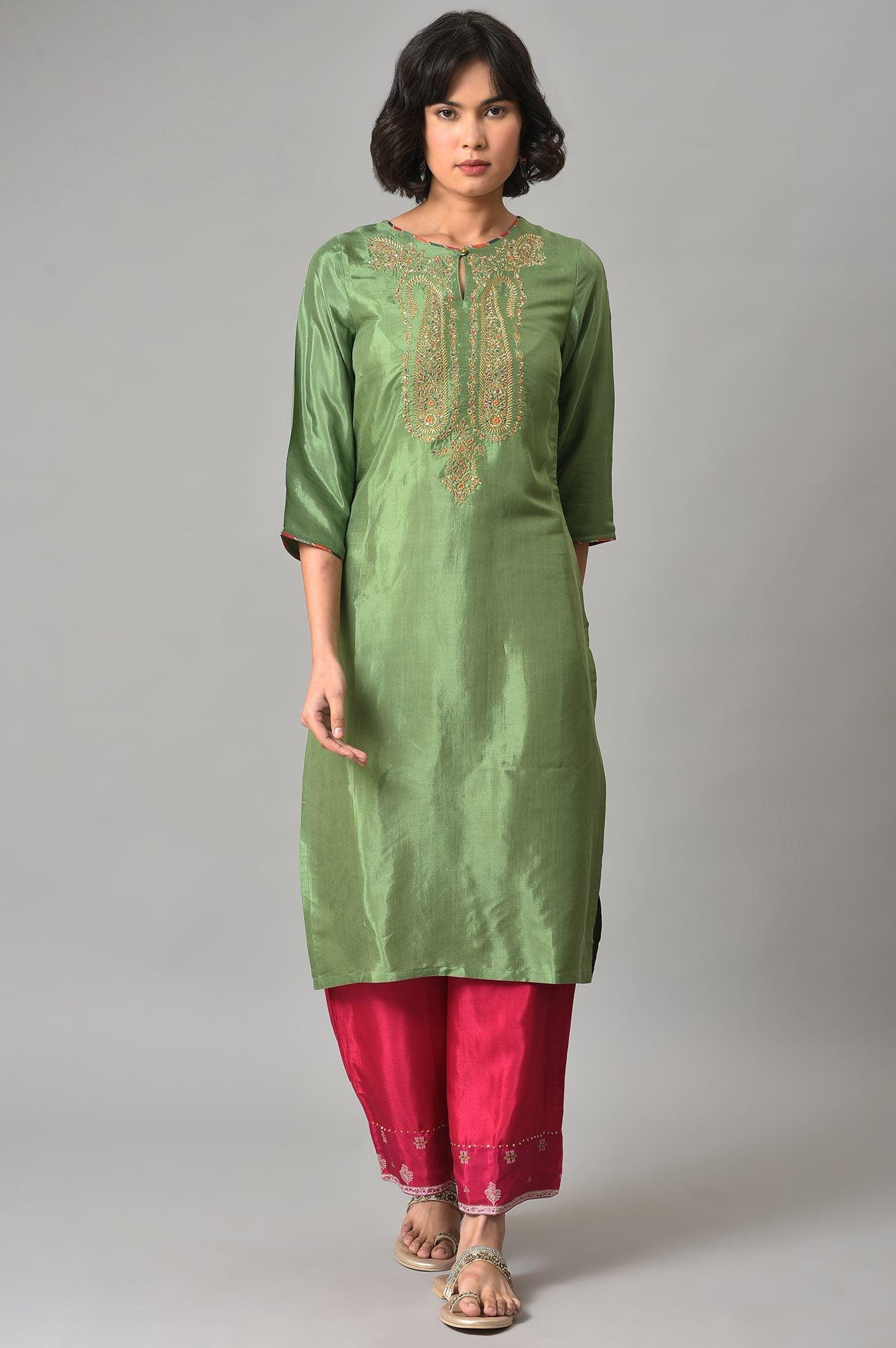 Dark Green Embroidered Festive kurta With Pink Parallel Pants - Image 9