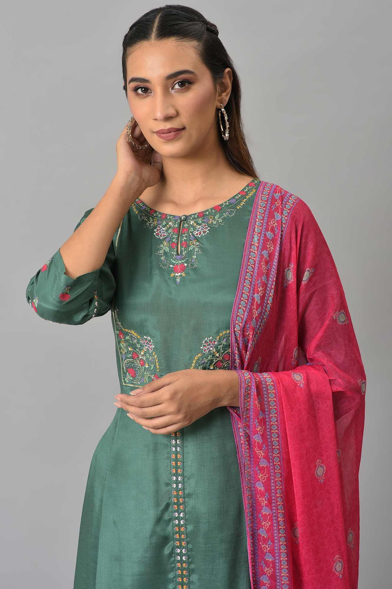 Dark Green Embroidered kurta With Parallel Pants And Pink Printed Dupatta - Image 5