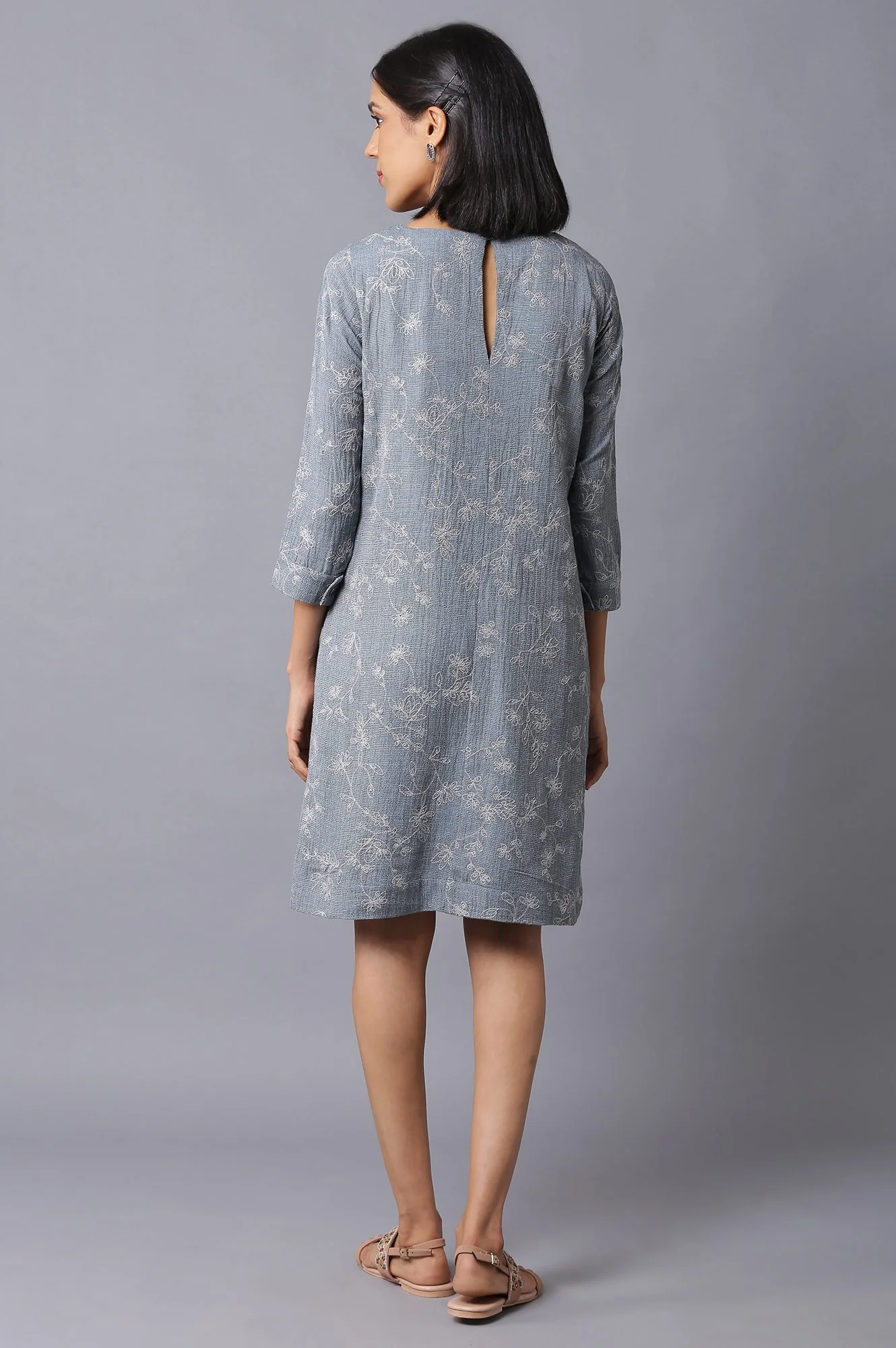Dark Grey Yarn-Dyed Western Dress In Round Neck - Image 2