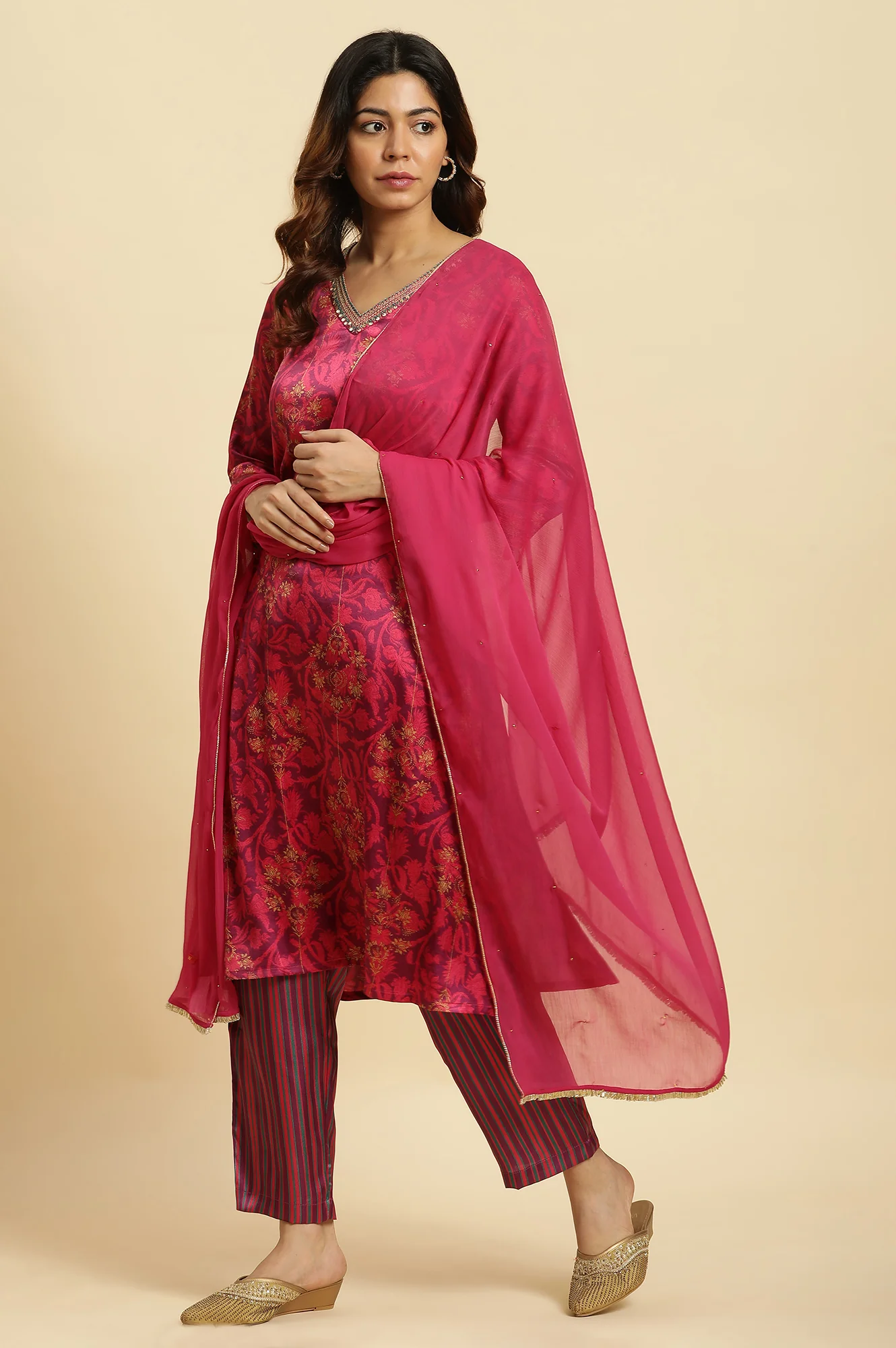 Dark Pink Chiffon Dupatta With Gota Border - Image 3