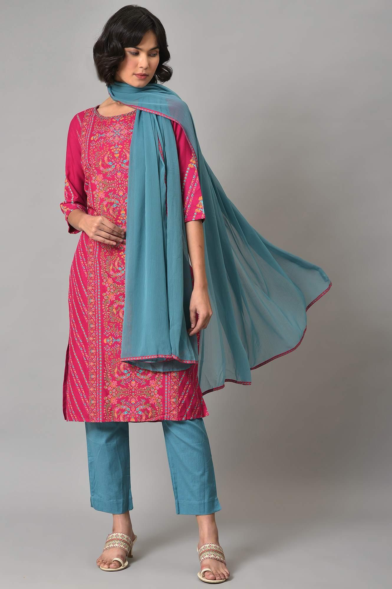 Dark Pink Floral kurta In Boat Neck With Teal Blue Slim Pants And Dupatta - Image 9