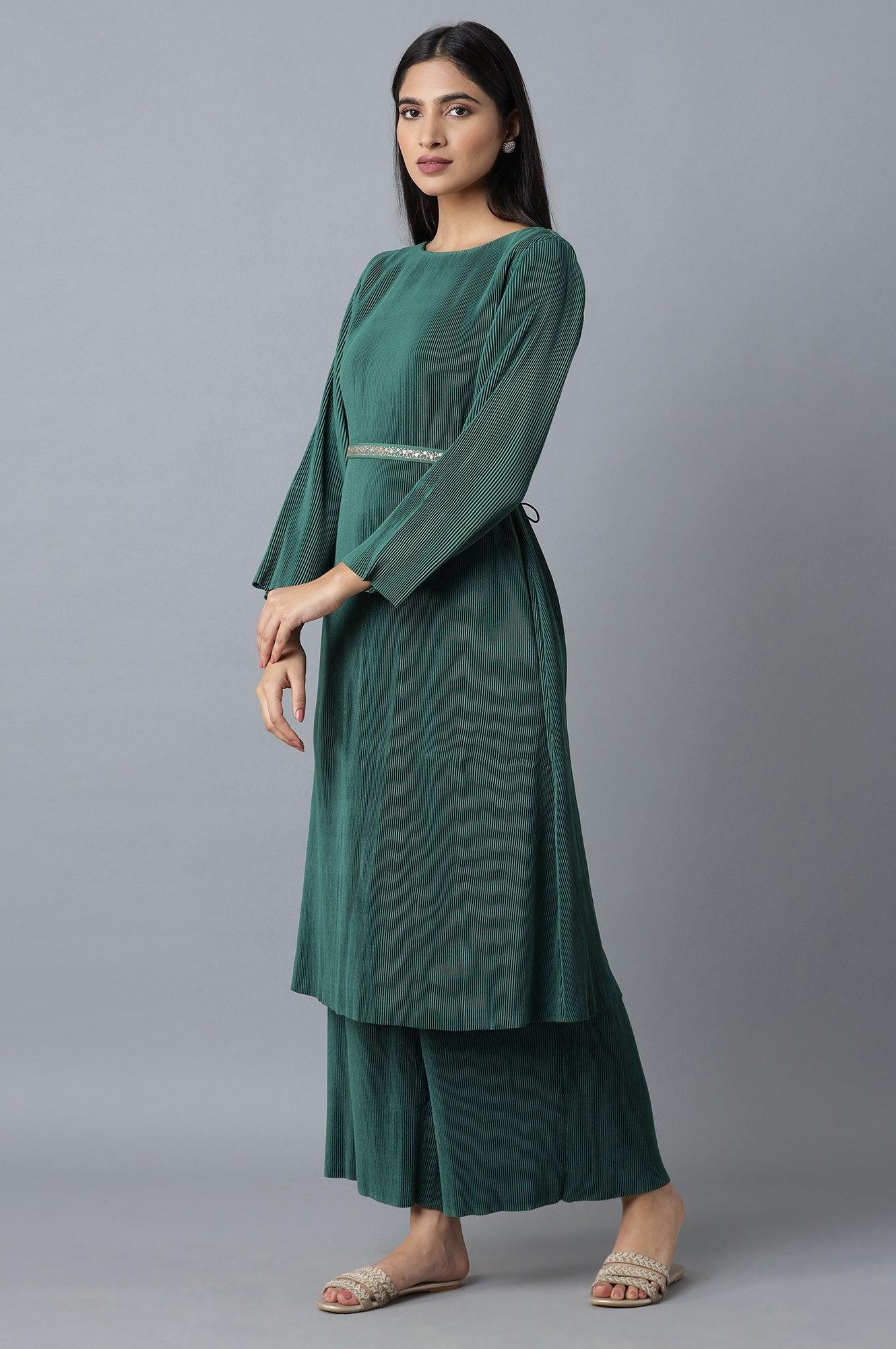 Deep Green Pleated kurta-Parallel Pants Set - Image 3