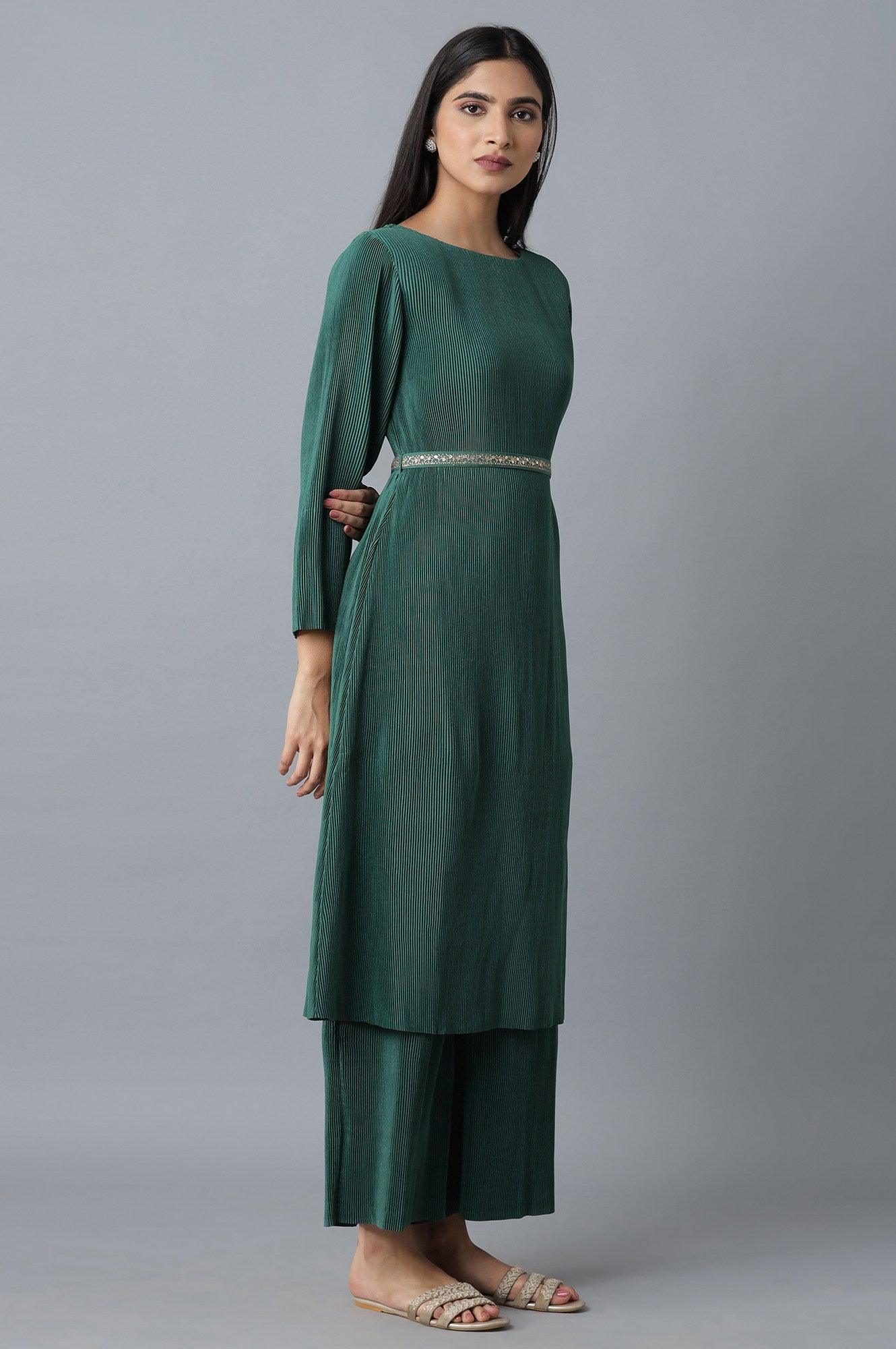 Deep Green Pleated kurta-Parallel Pants Set - Image 4