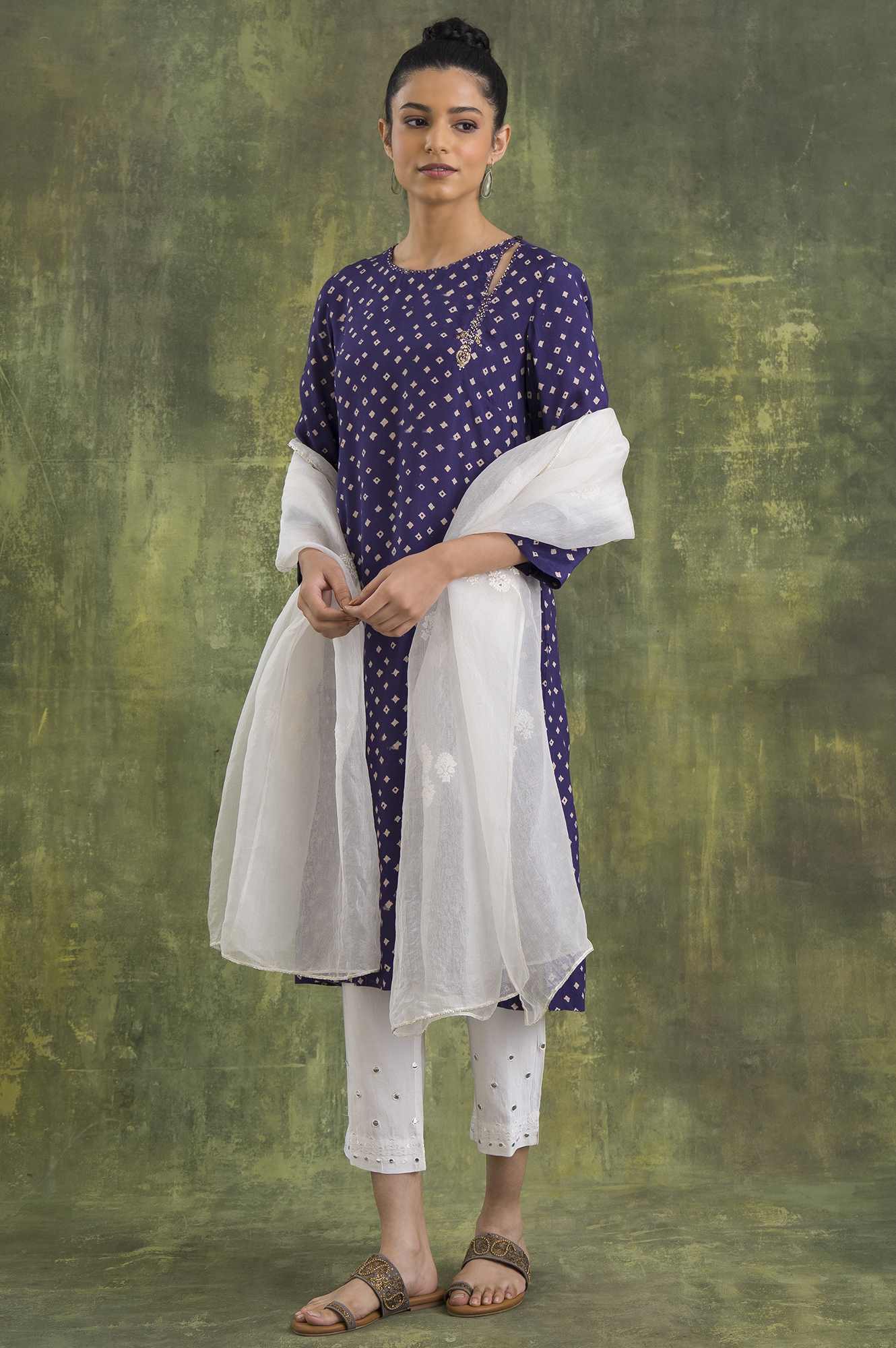 Deep Purple kurta In Bandhej Print - Image 7