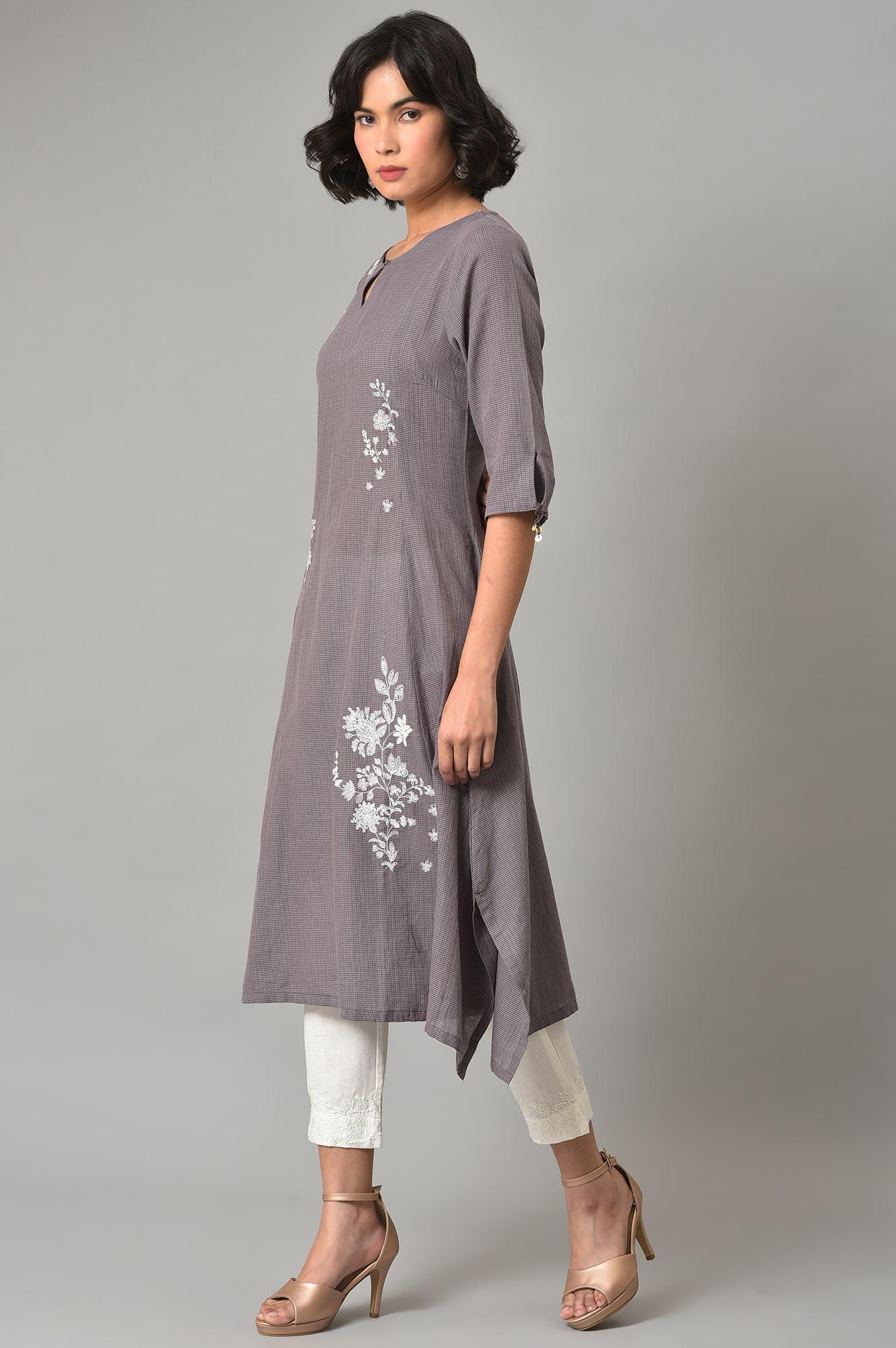 Dusk Purple A-Line kurta With Ecru Slim Pants - Image 3
