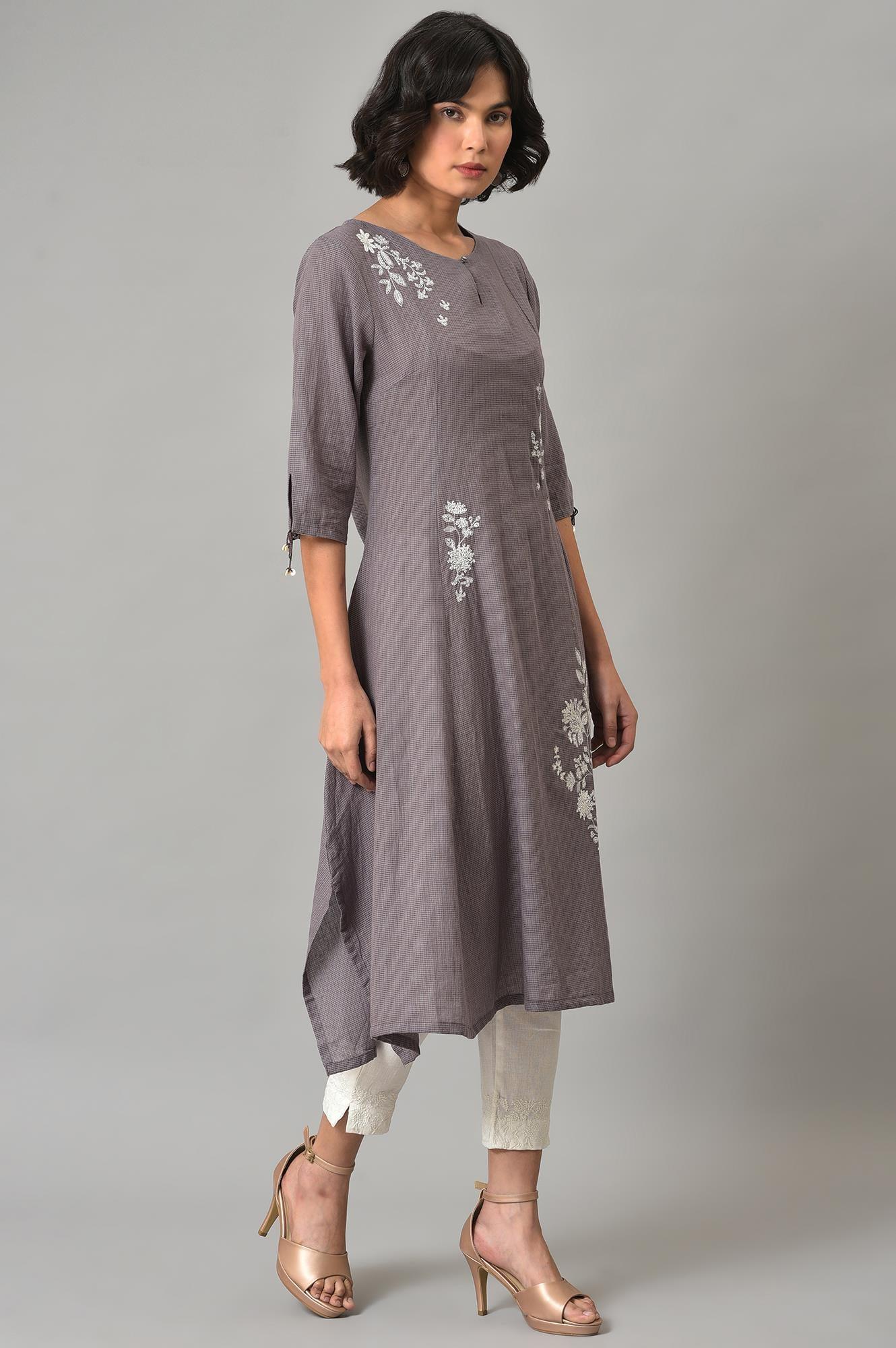 Dusk Purple A-Line kurta With Ecru Slim Pants - Image 4
