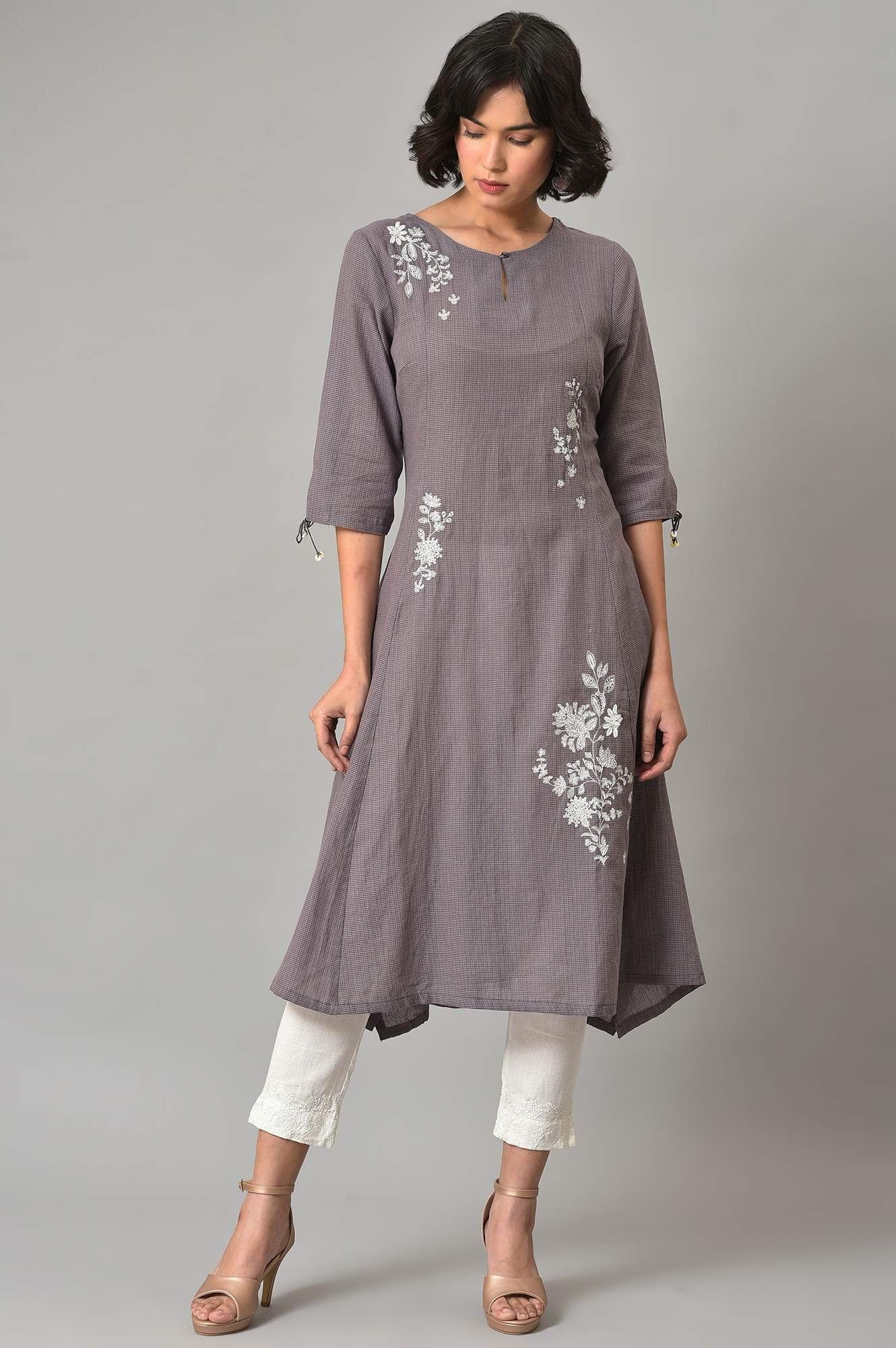 Dusk Purple A-Line kurta With Ecru Slim Pants - Image 9