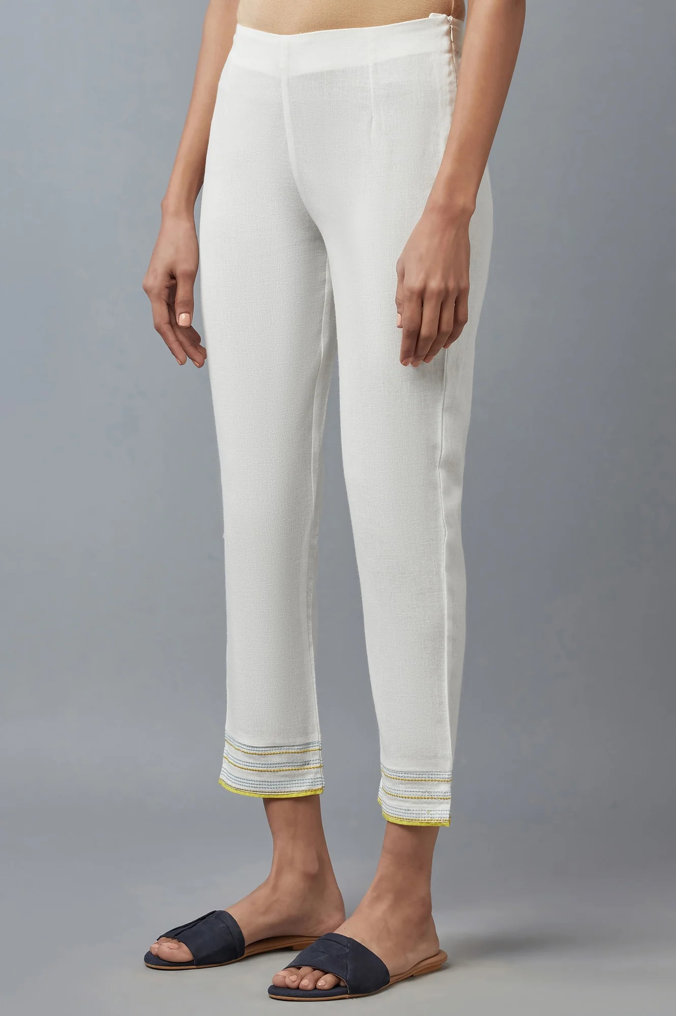 White Cotton Flax Solid Slim Pants - Image 3